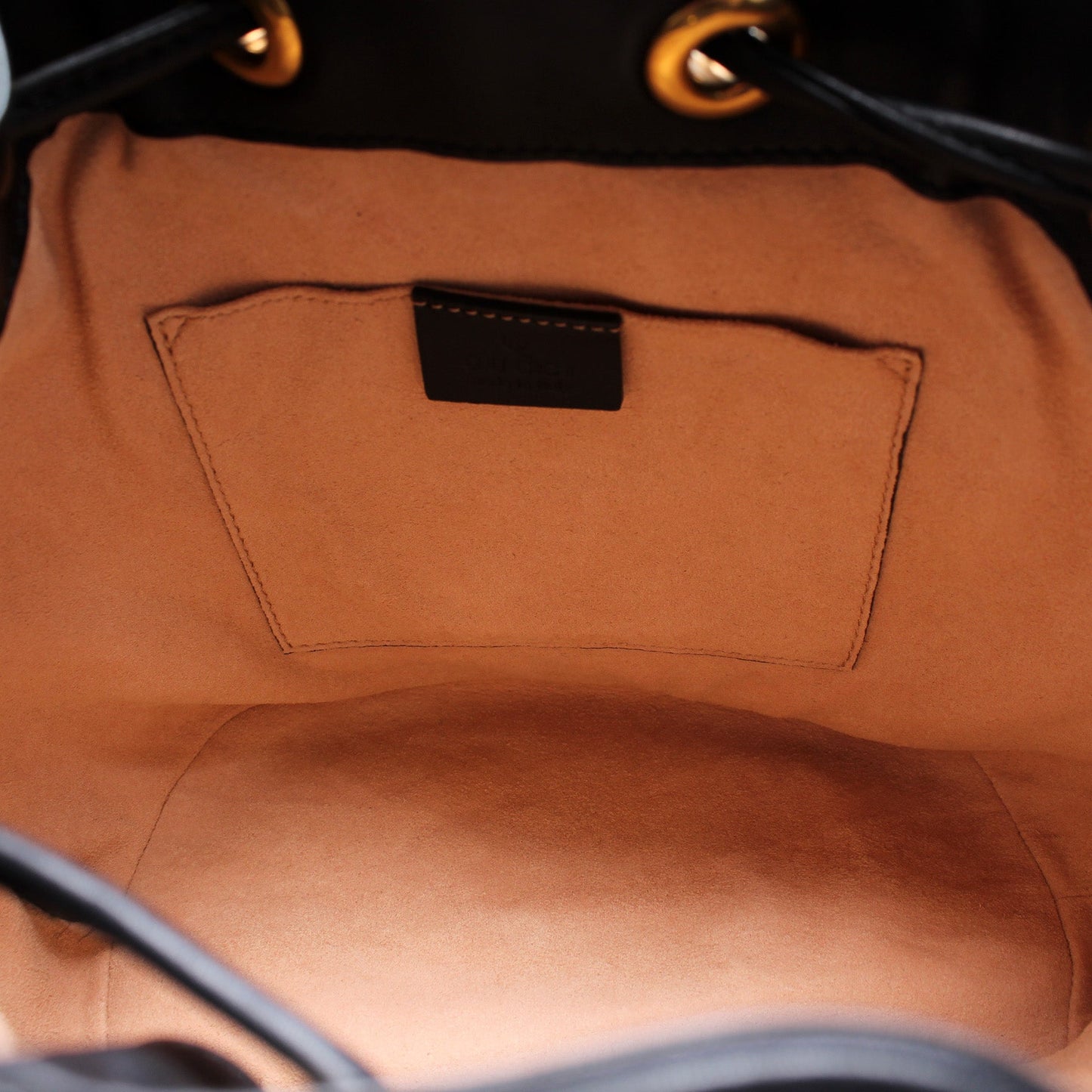476674 GG Marmont Bucket