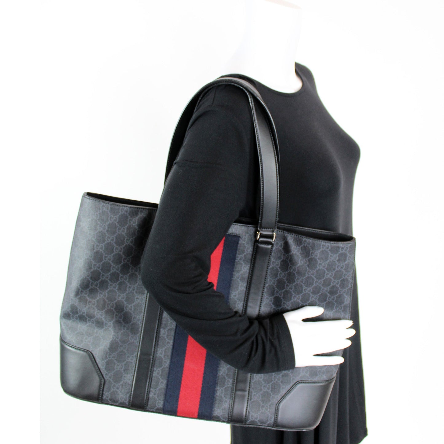 495560 GG Supreme Tote