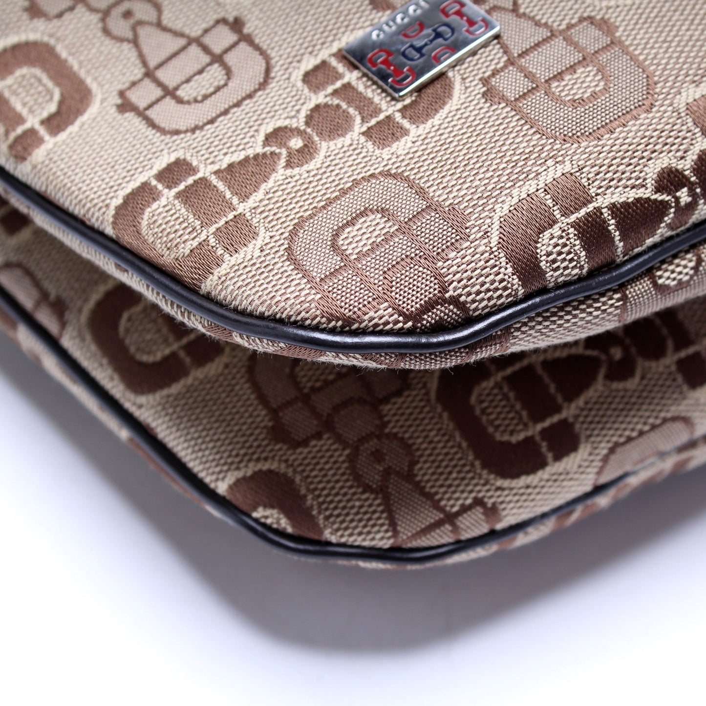 211523 Horsebit Canvas Hobo