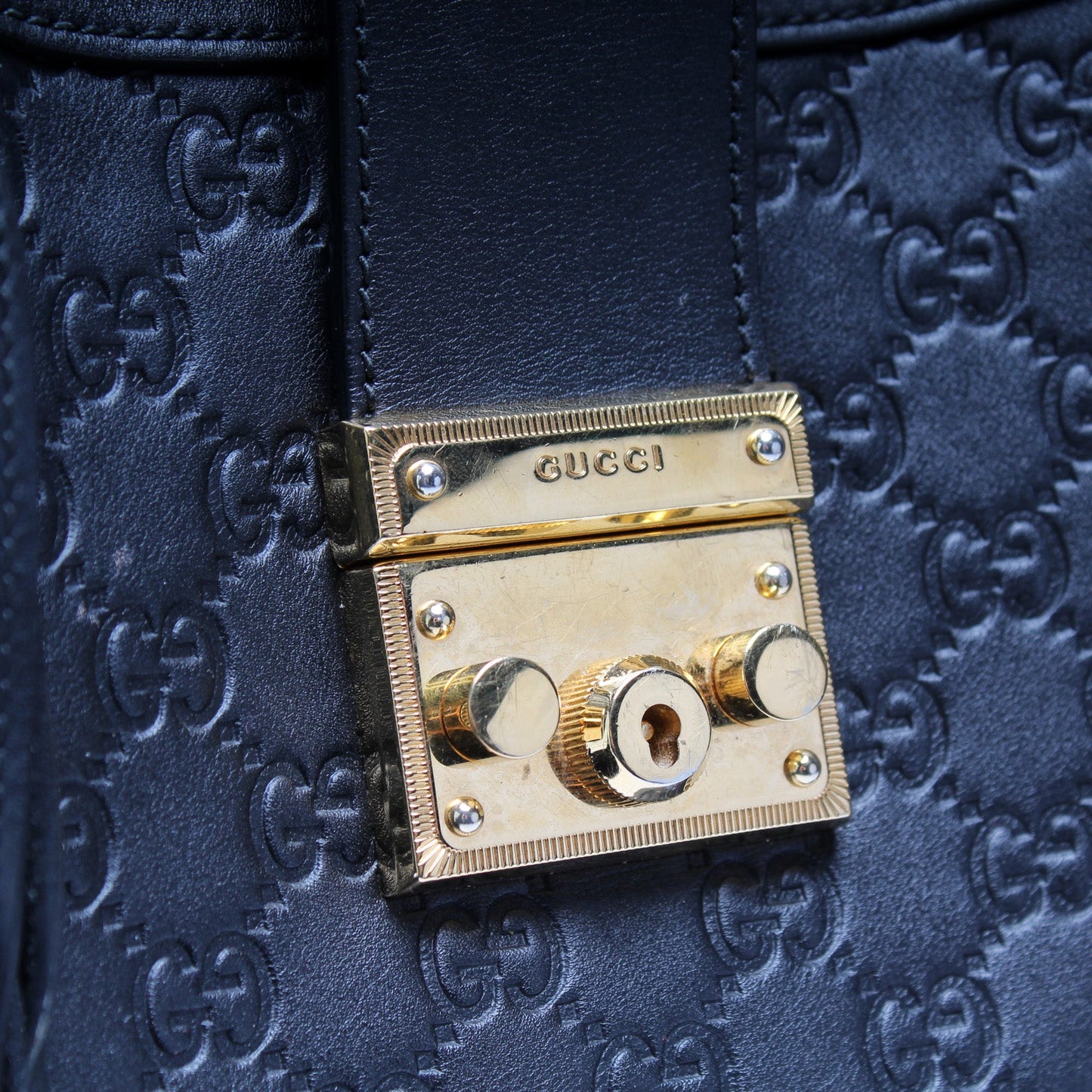 479197 Padlock GG Shoulder Medium