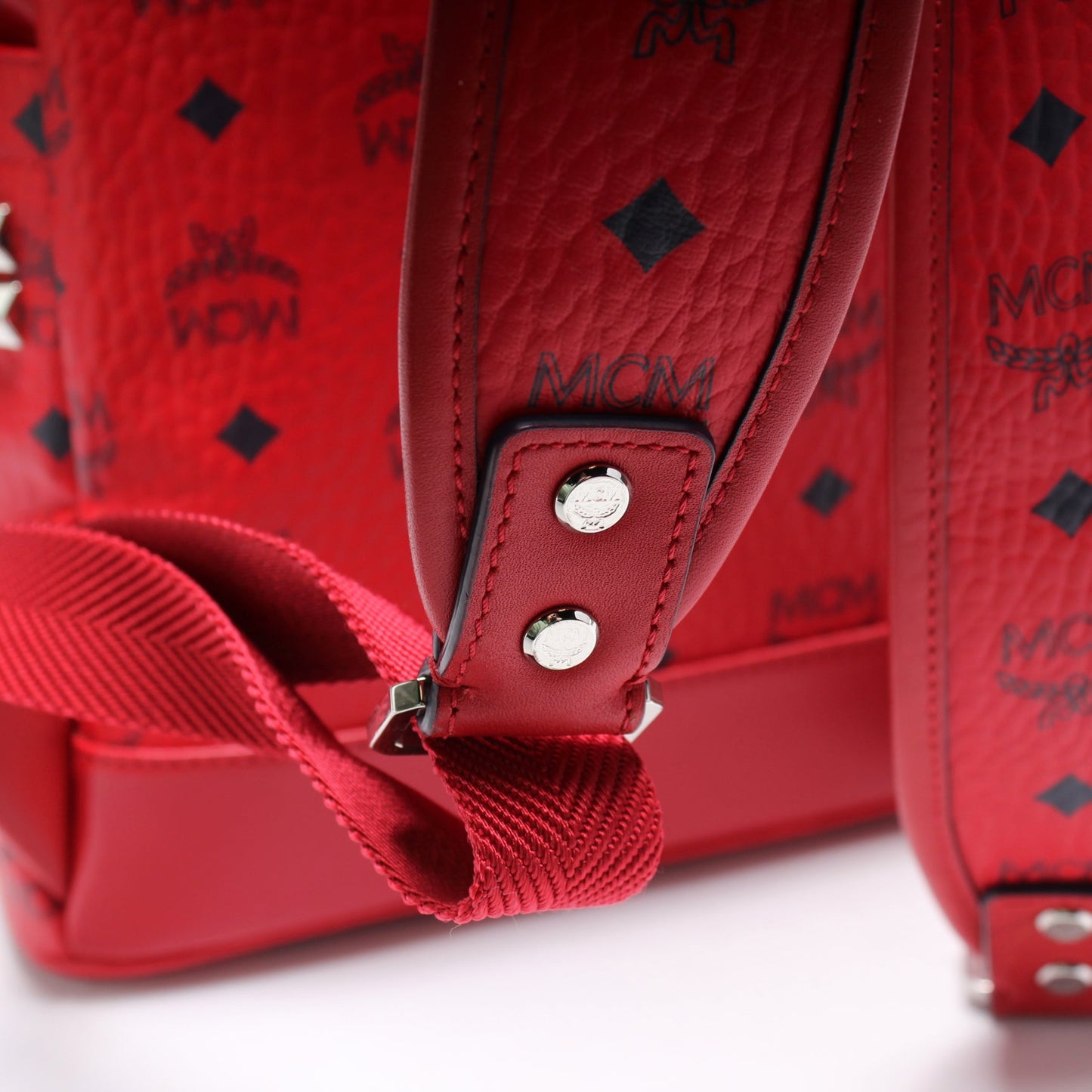Stark Backpack Medium
