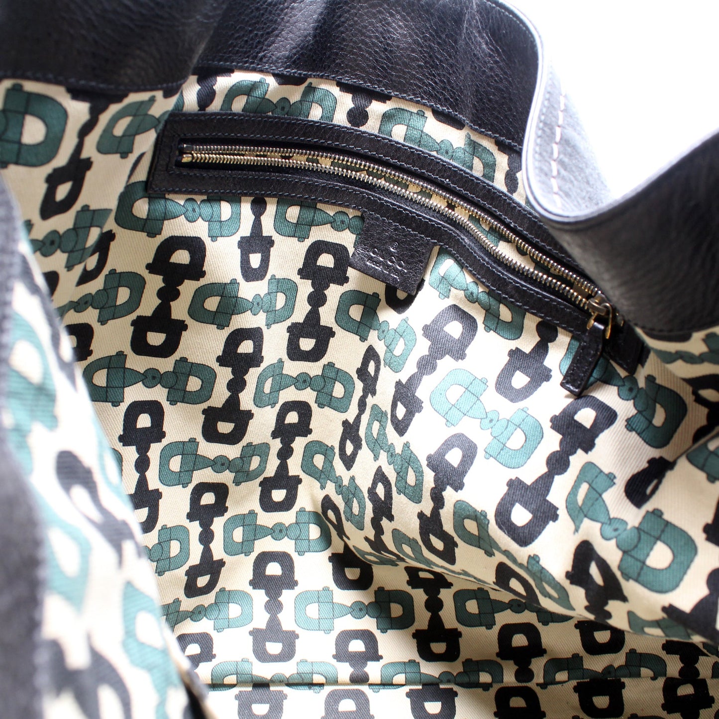 181514 Guccissima Hobo
