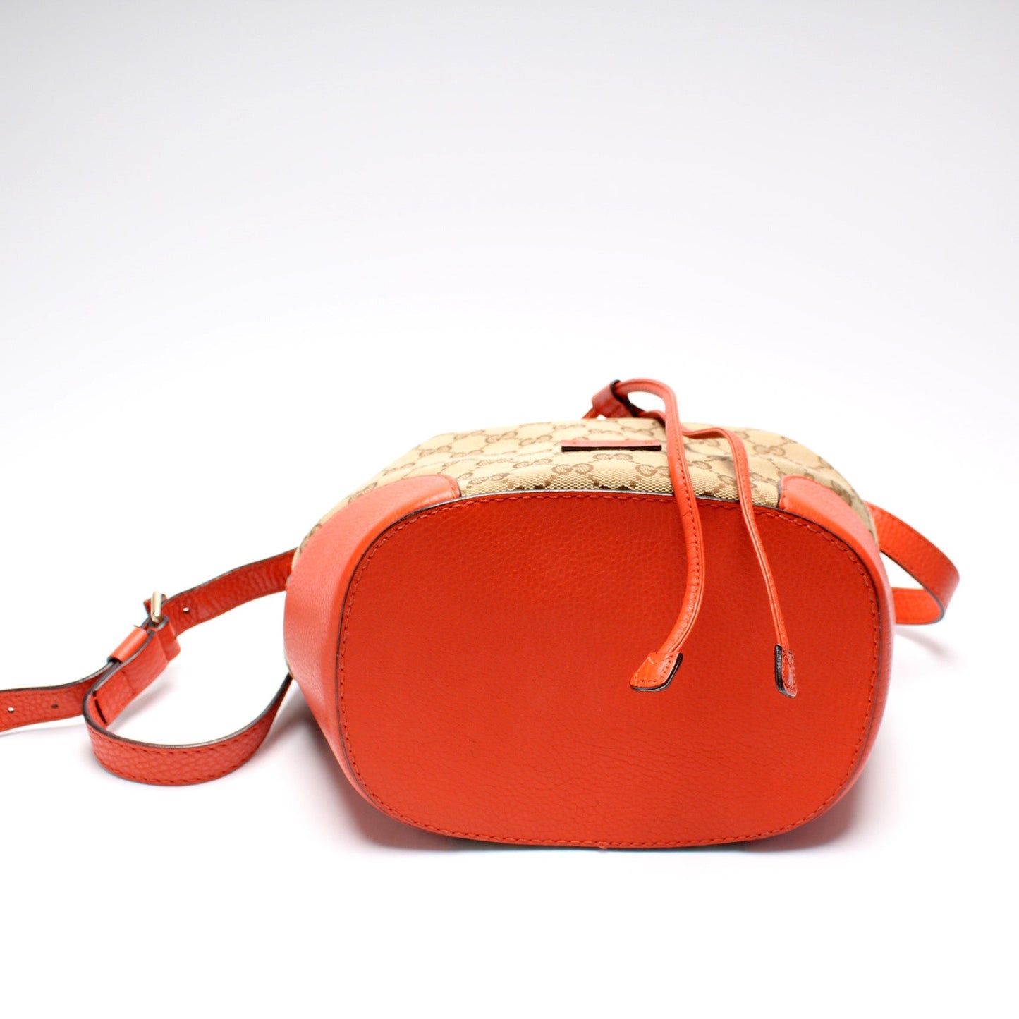 388704 GG Canvas Bucket Bag