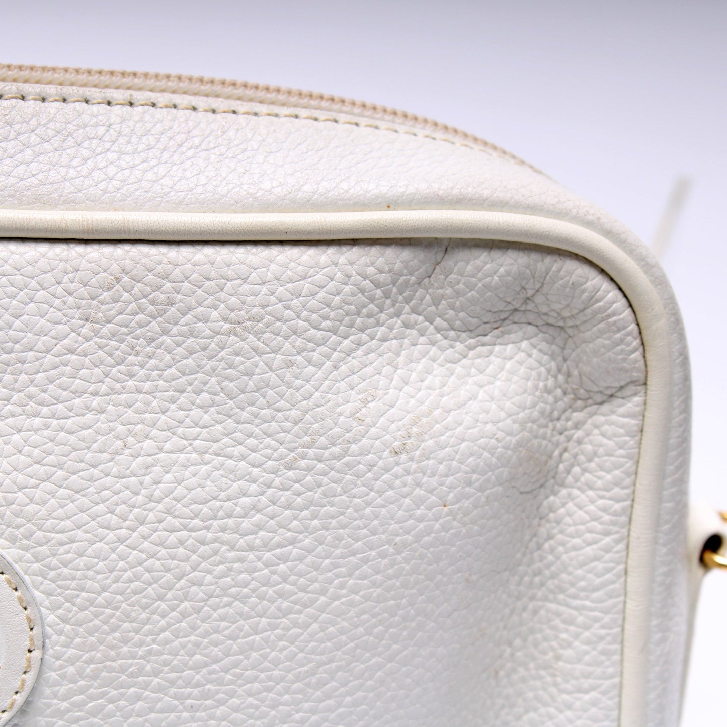 007-1112 Vintage Leather Shoulder Bag