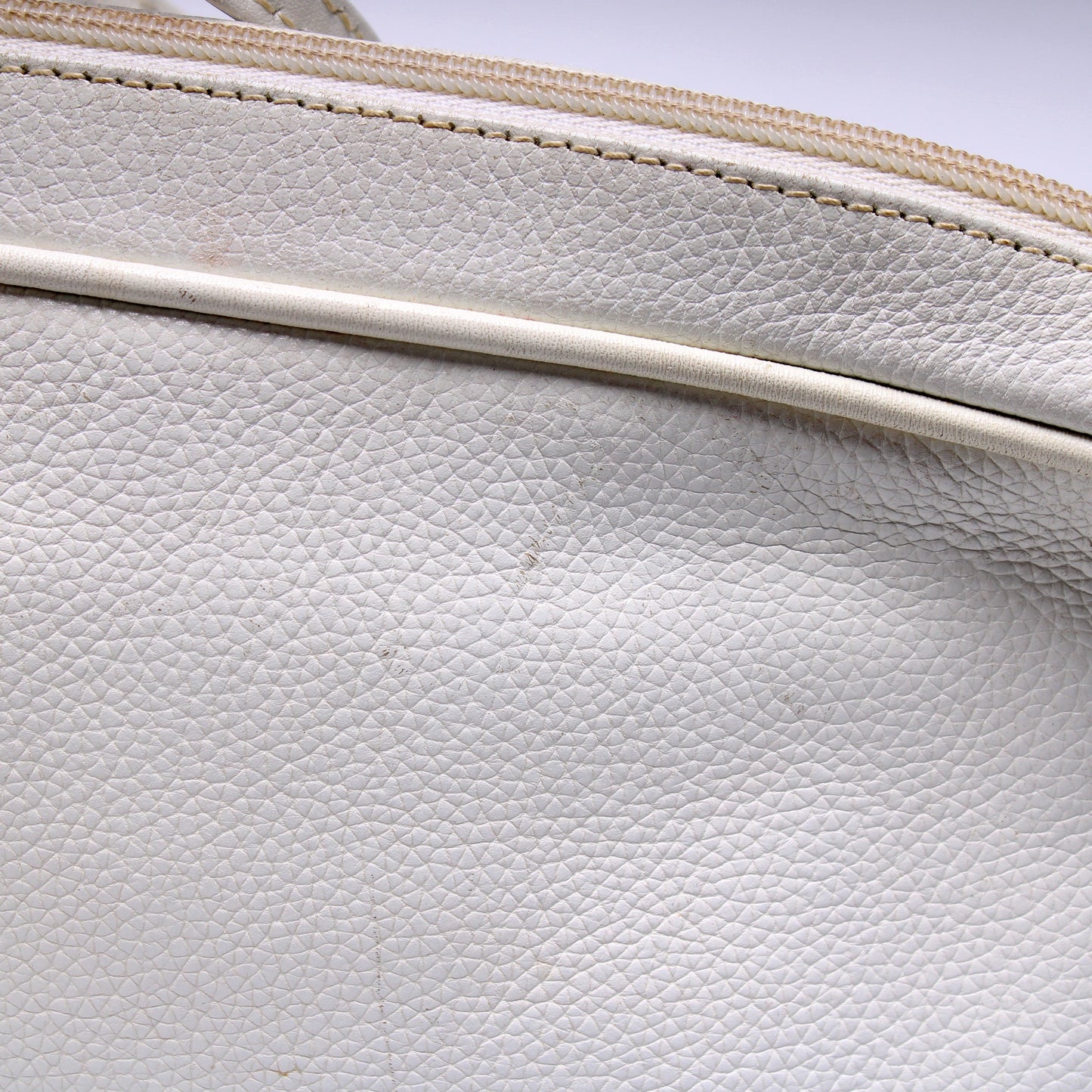 007-1112 Vintage Leather Shoulder Bag