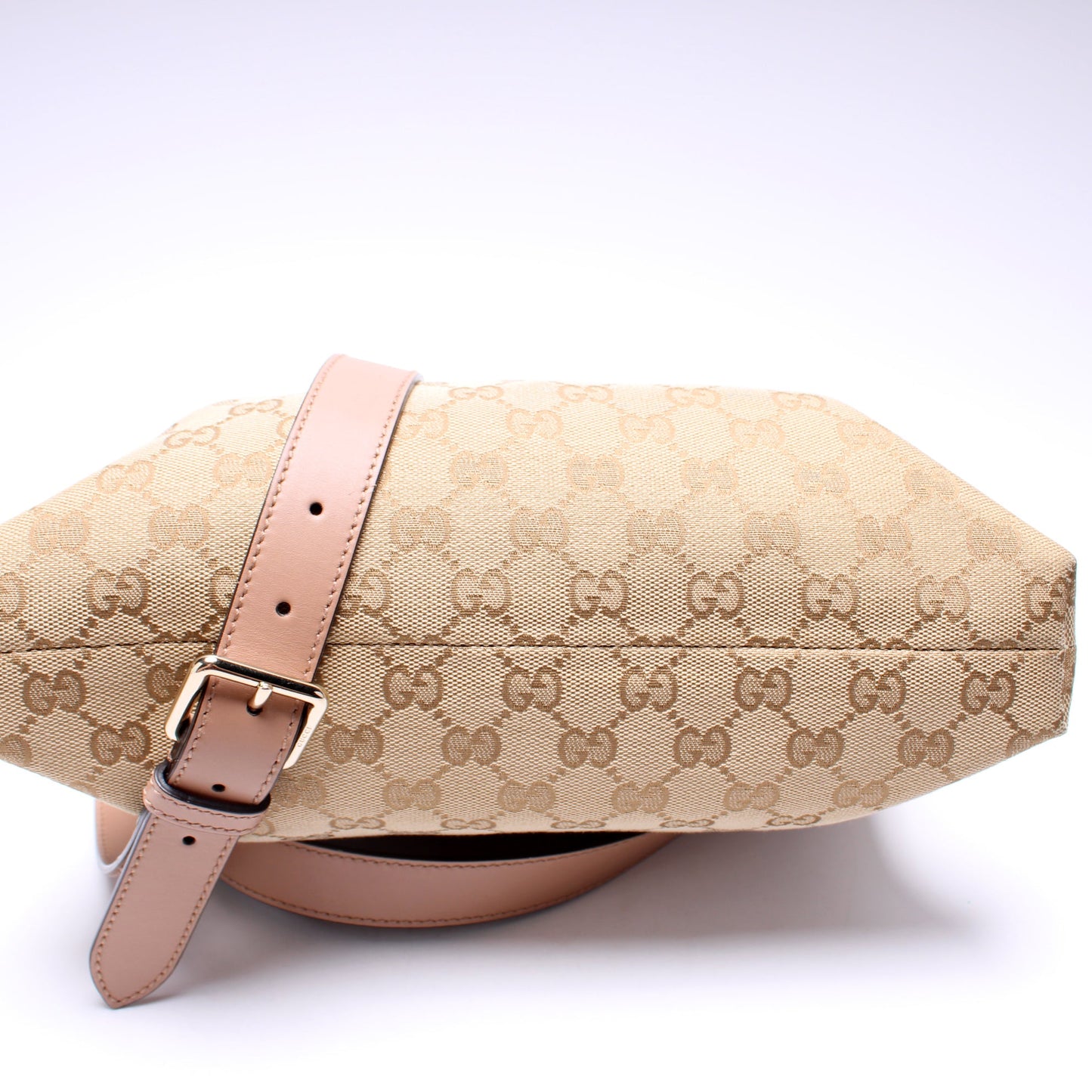 388924 GG Canvas Crossbody