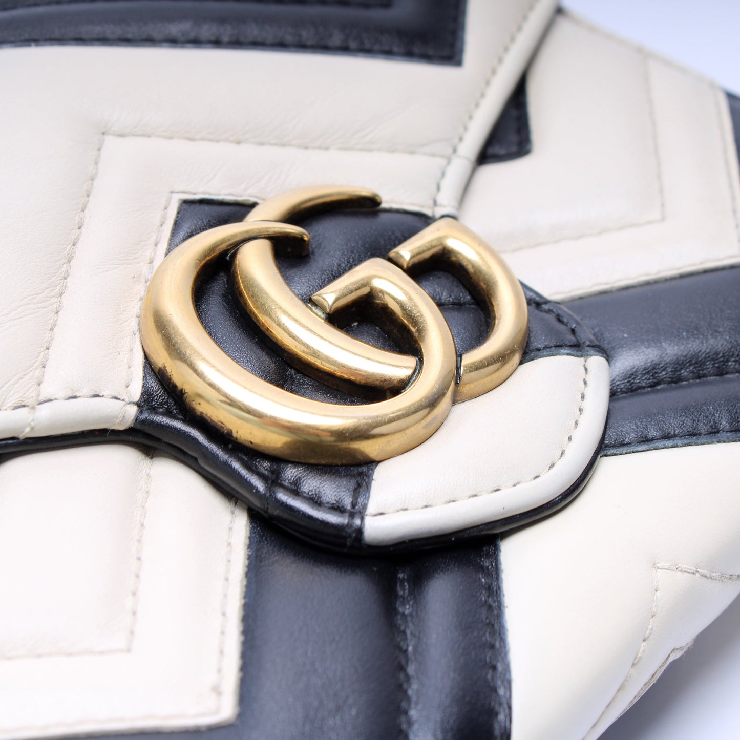 474575 Marmont Chain Wallet