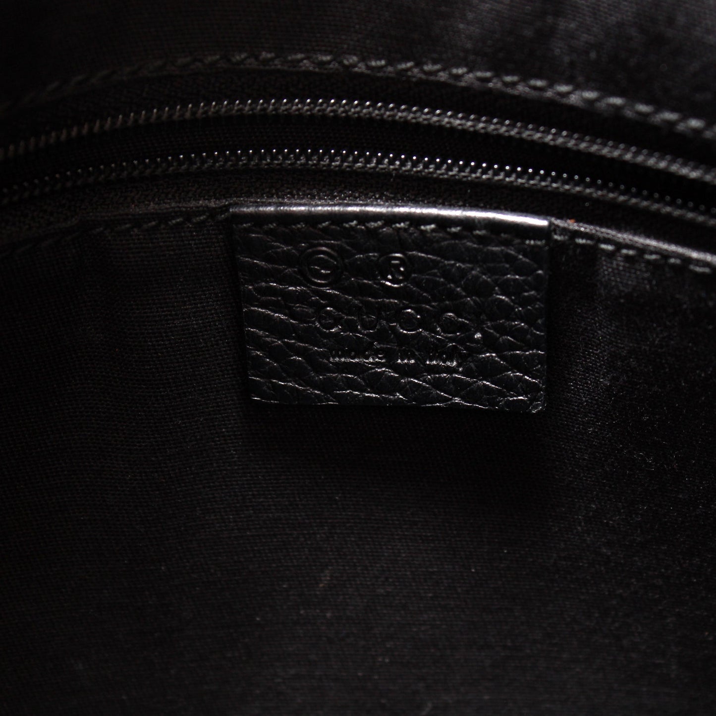 196140 GG Canvas Shoulder Bag