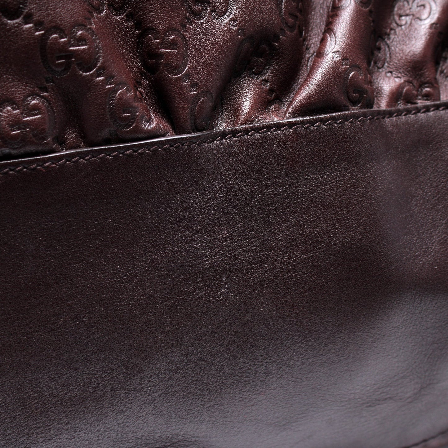 197061 GG Leather Hysterior Medium Shoulder Bag