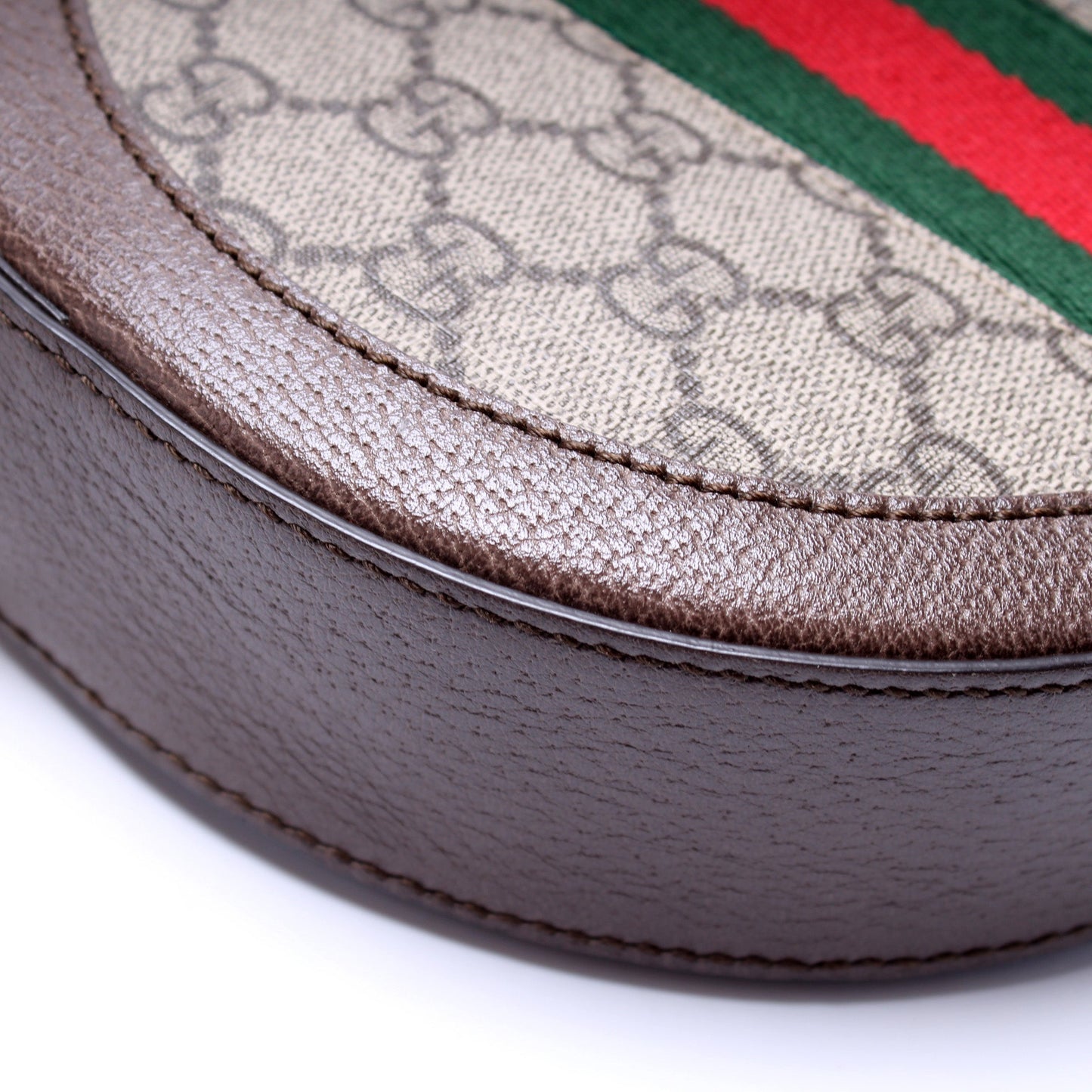 550618 Ophidia GG Supreme Round Small Crossbody