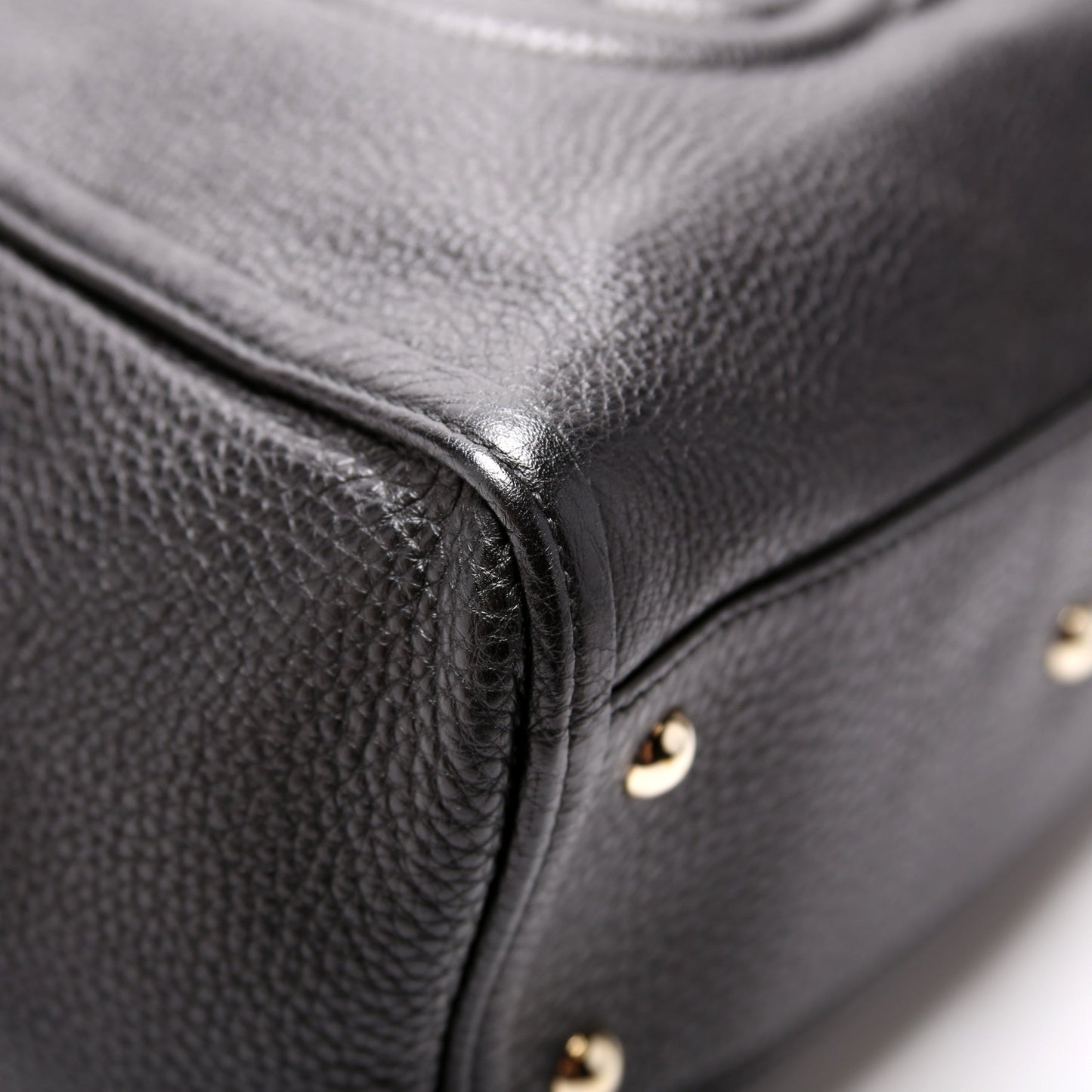 336751 Soho Leather Shoulder