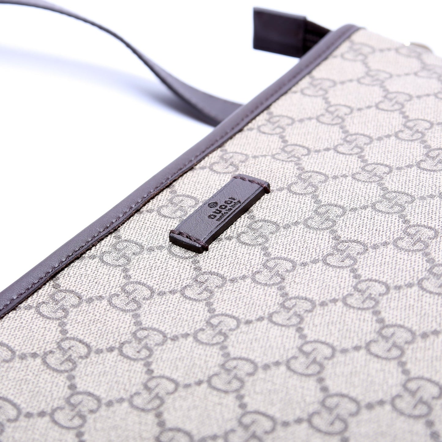 388924 GG Supreme Crossbody