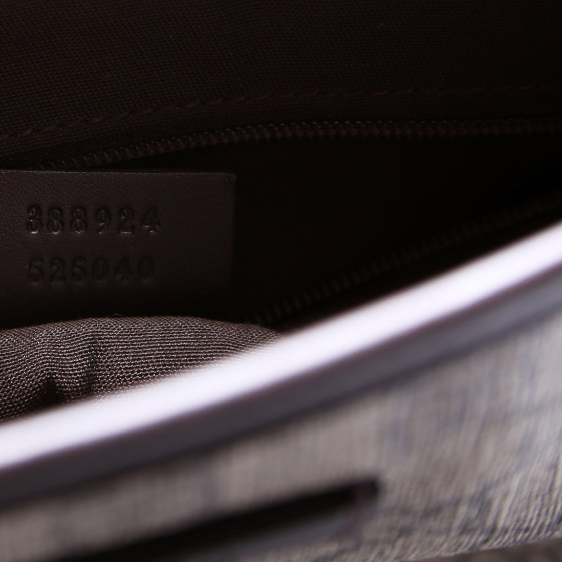 388924 GG Supreme Crossbody
