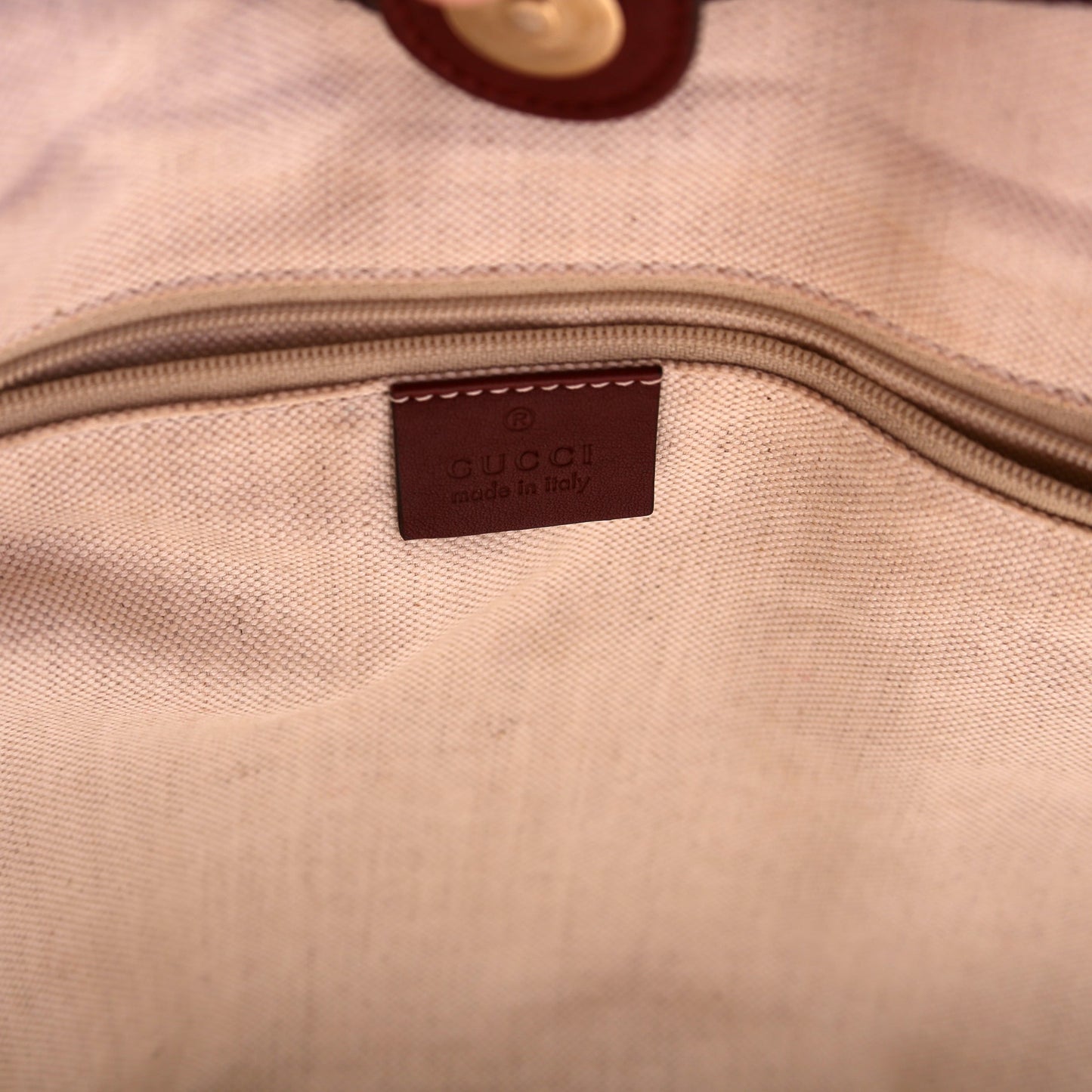 211944 Sukey GG Leather Medium