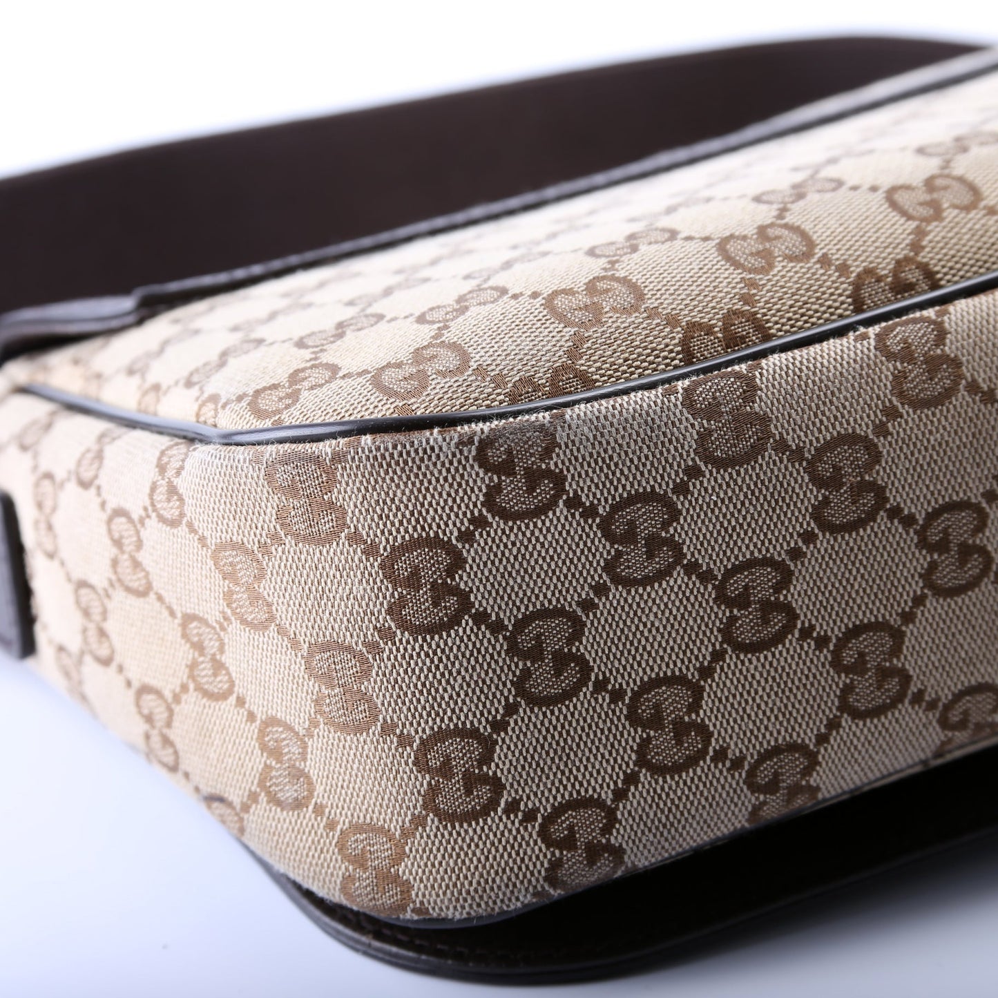 449172 GG Canvas Messenger