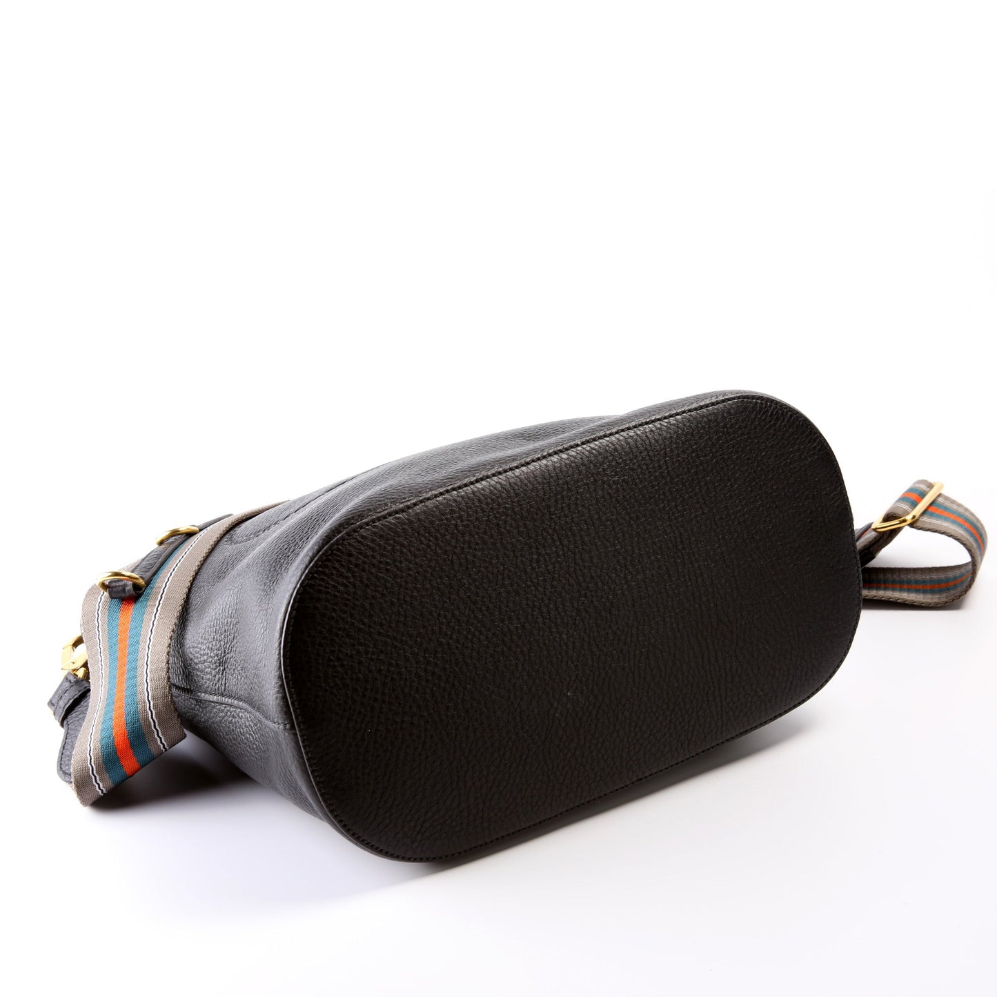 1BR057 Vitello Phenix Bucket Bag