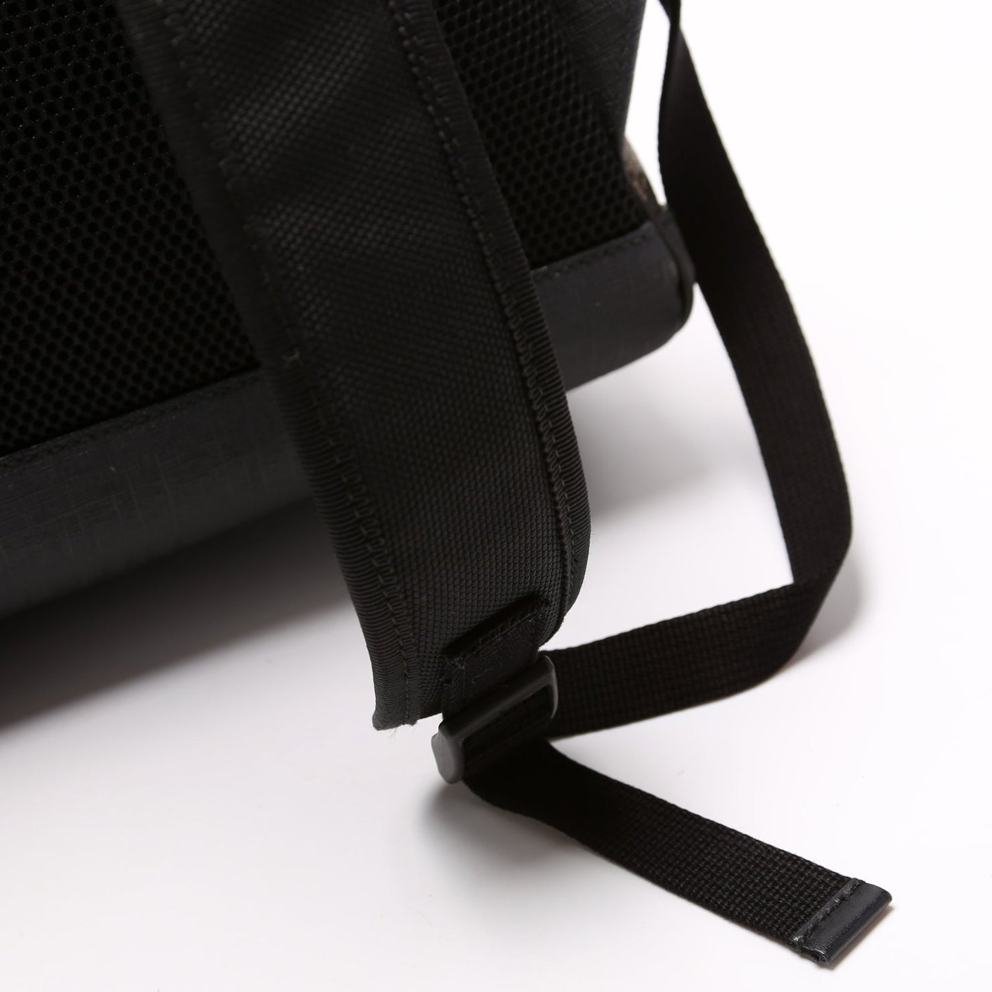 406370 GG Supreme Caleido Medium Backpack