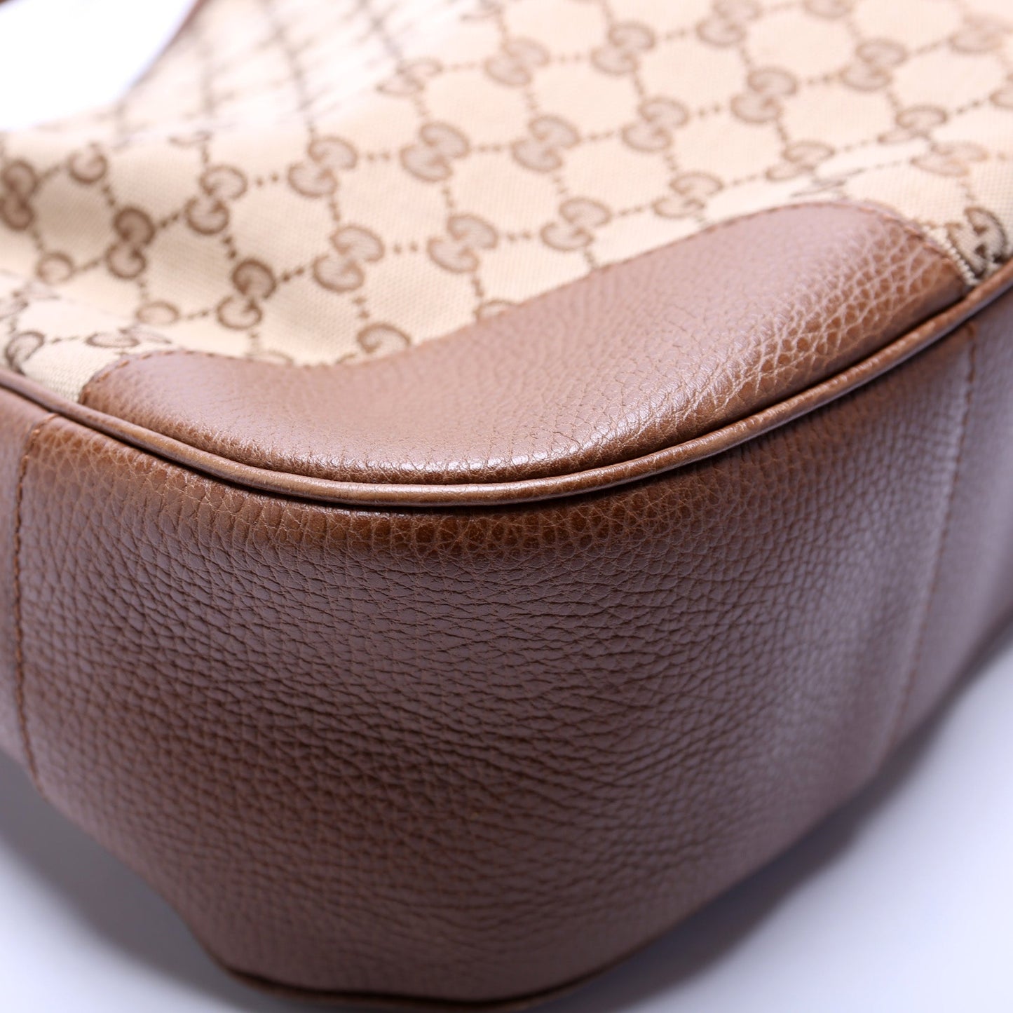 449244 GG Canvas Bree Hobo