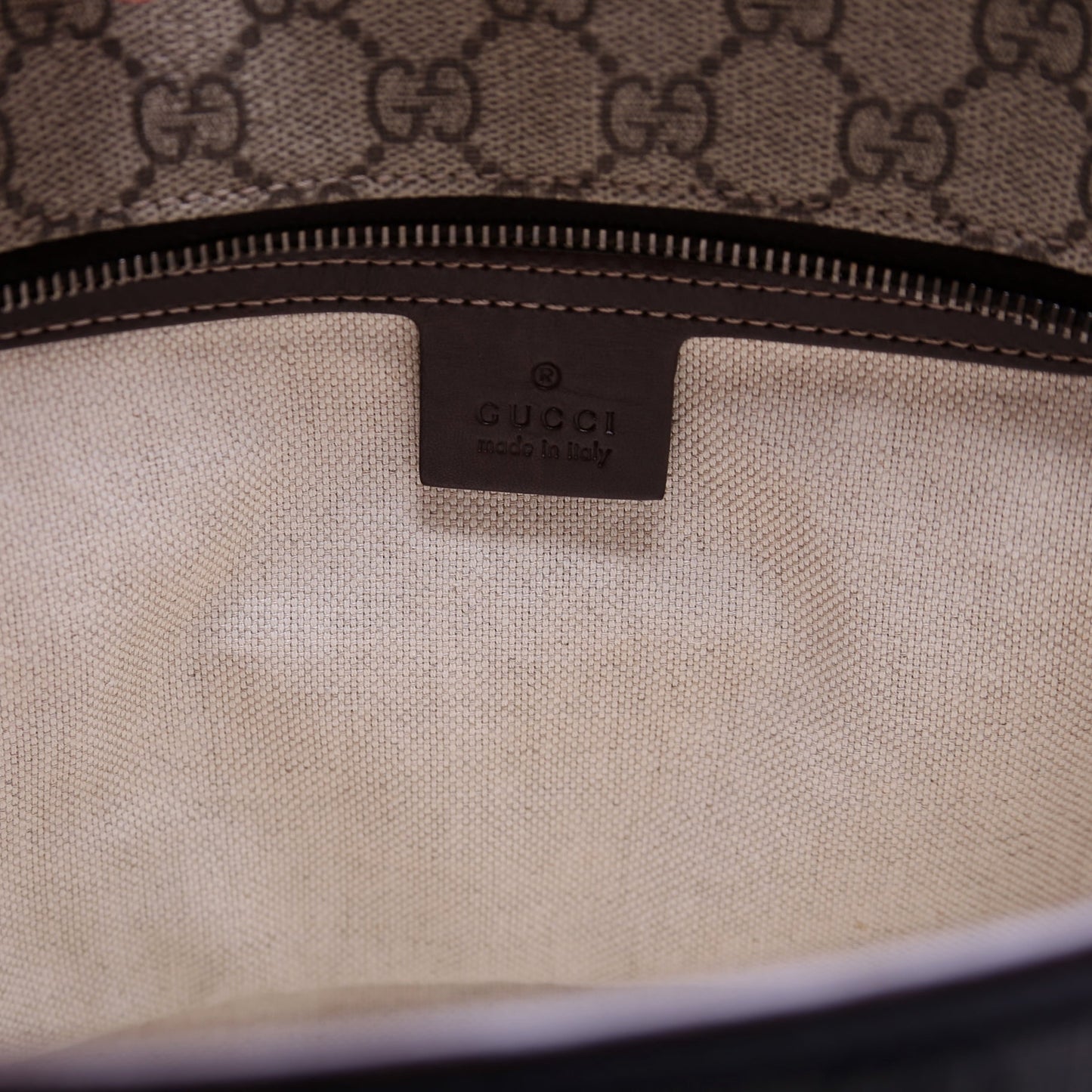 211138 GG Supreme Joy Tote Small