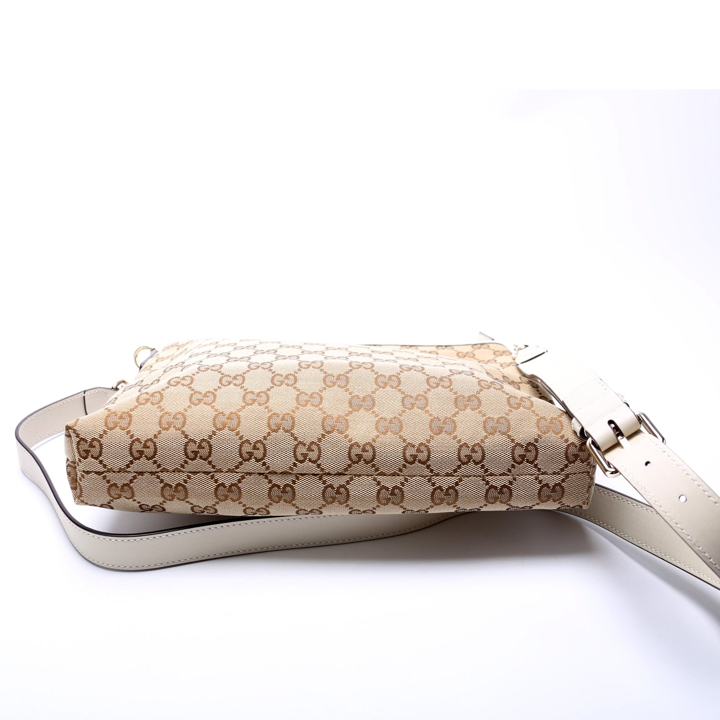 388924 GG Canvas Crossbody