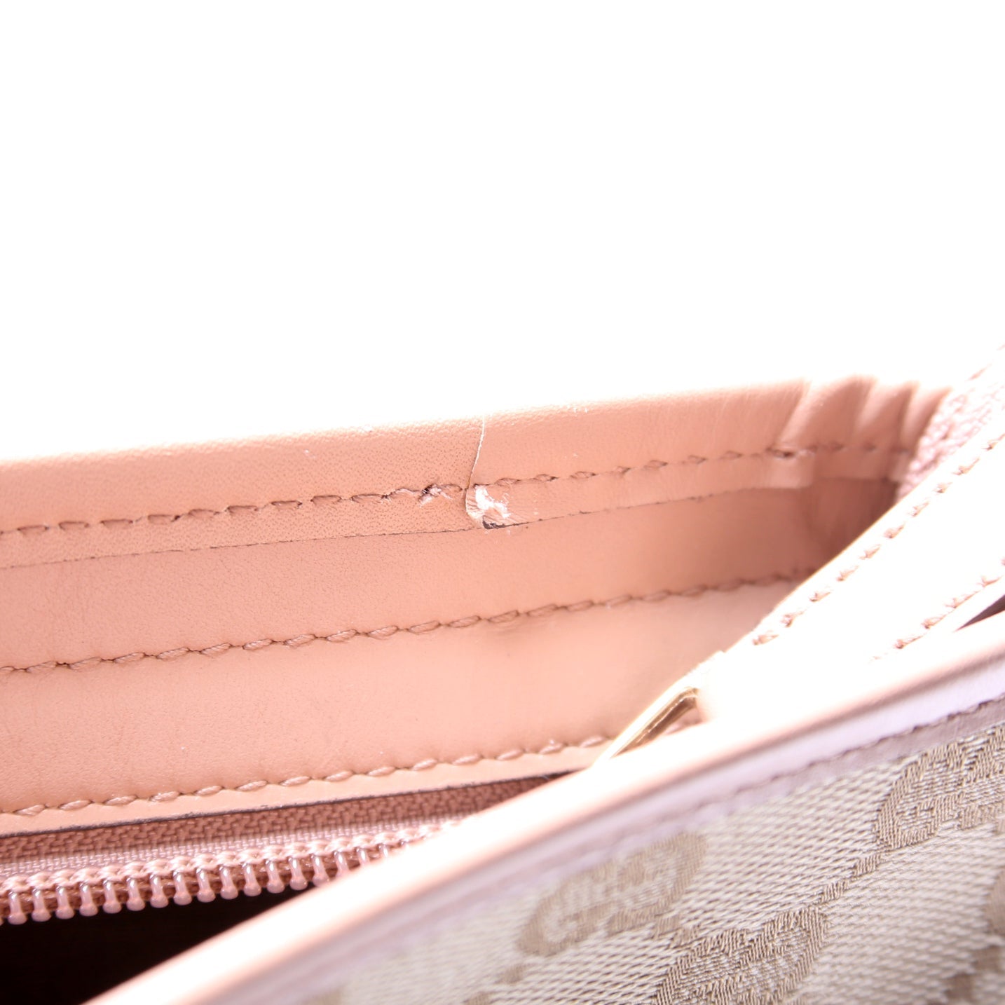 388924 GG Canvas Crossbody