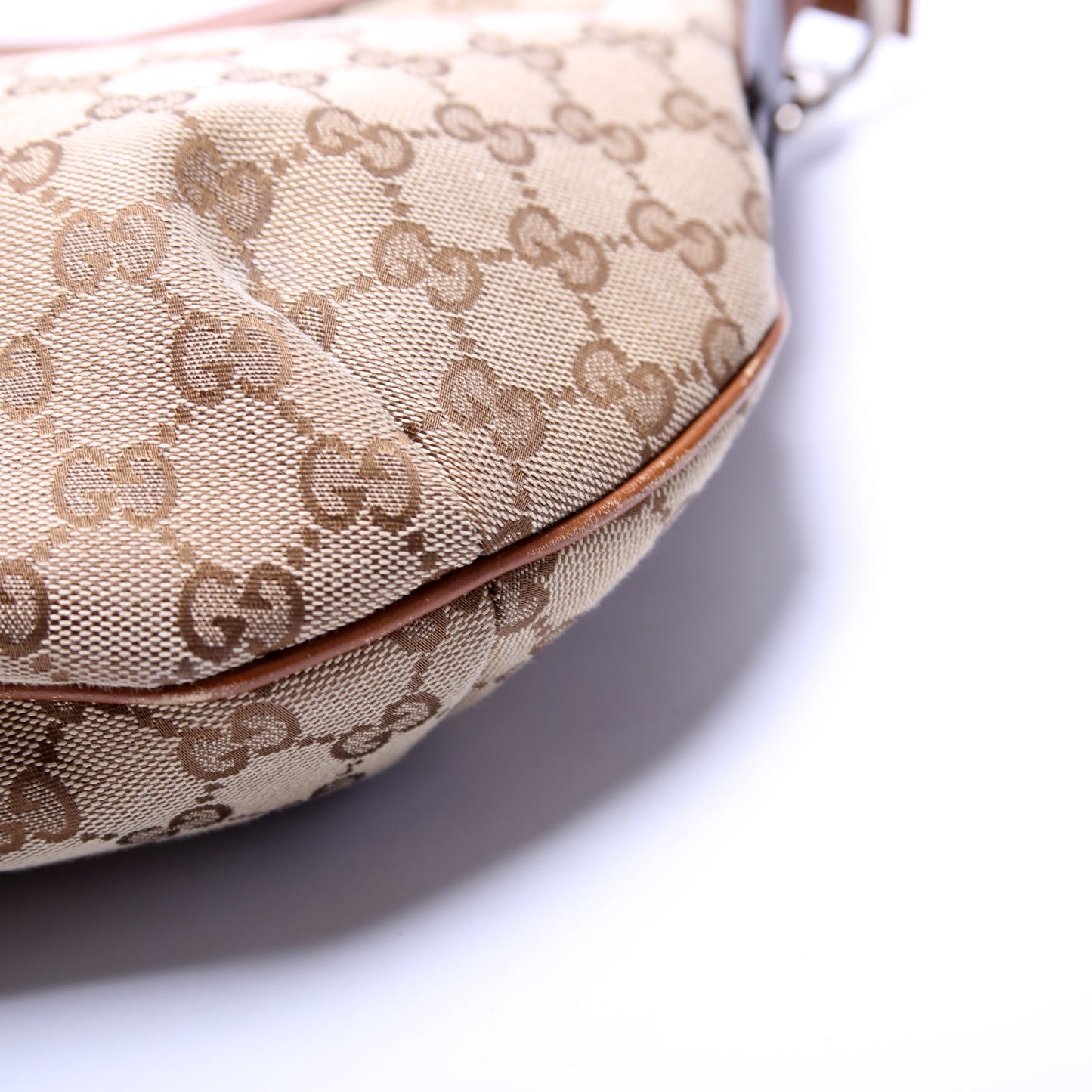 353399 GG Canvas Half Moon