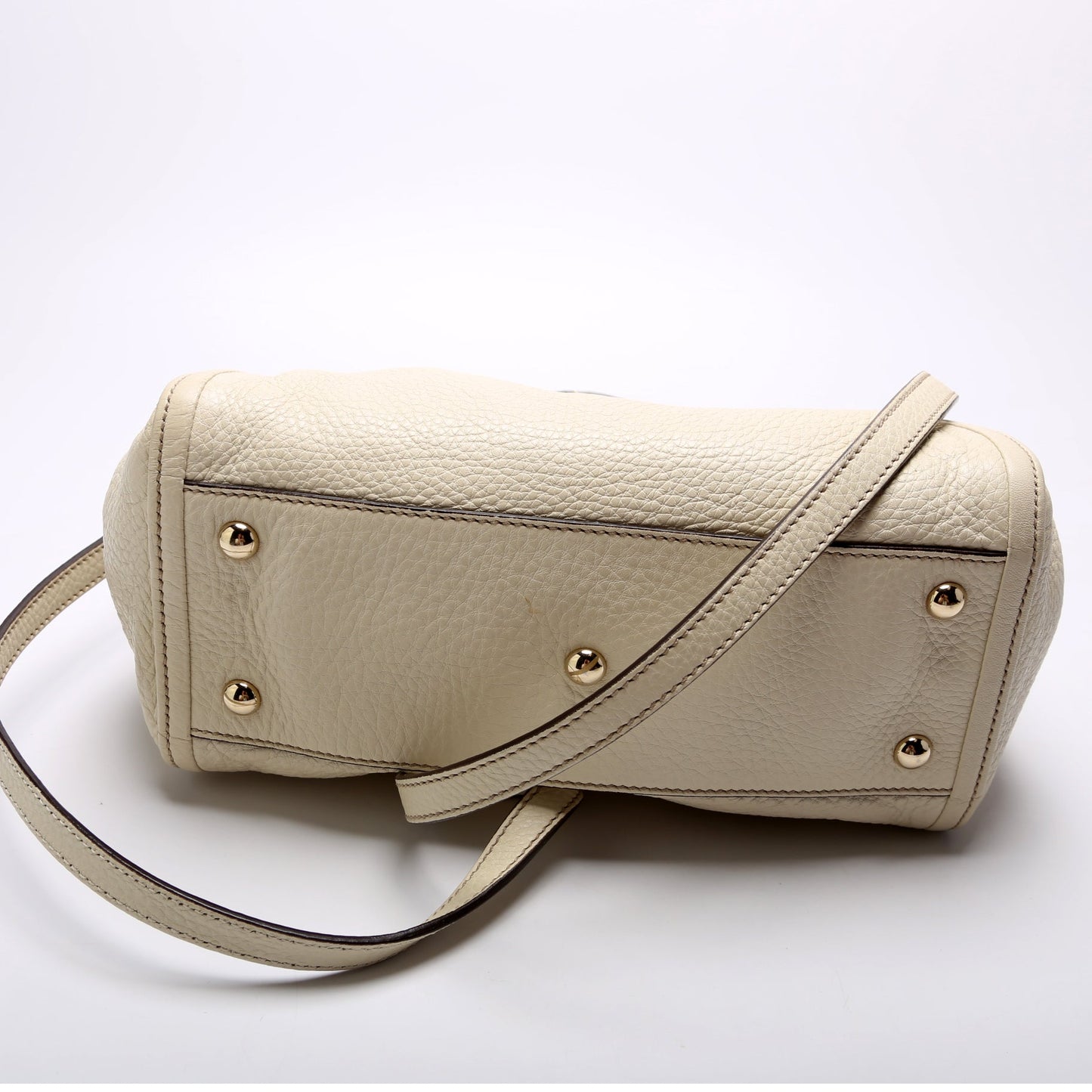 336751 Soho Leather Shoulder