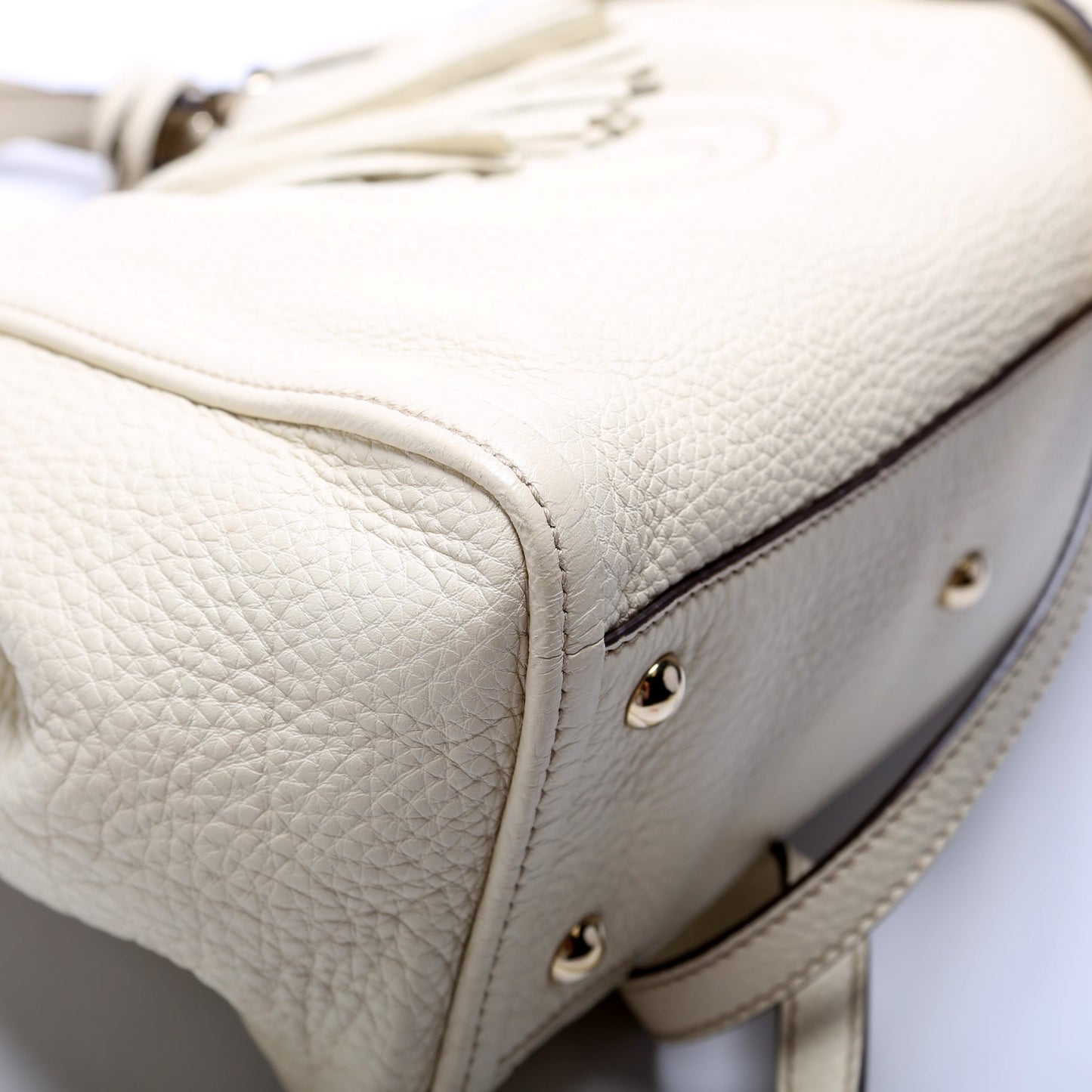 336751 Soho Leather Shoulder