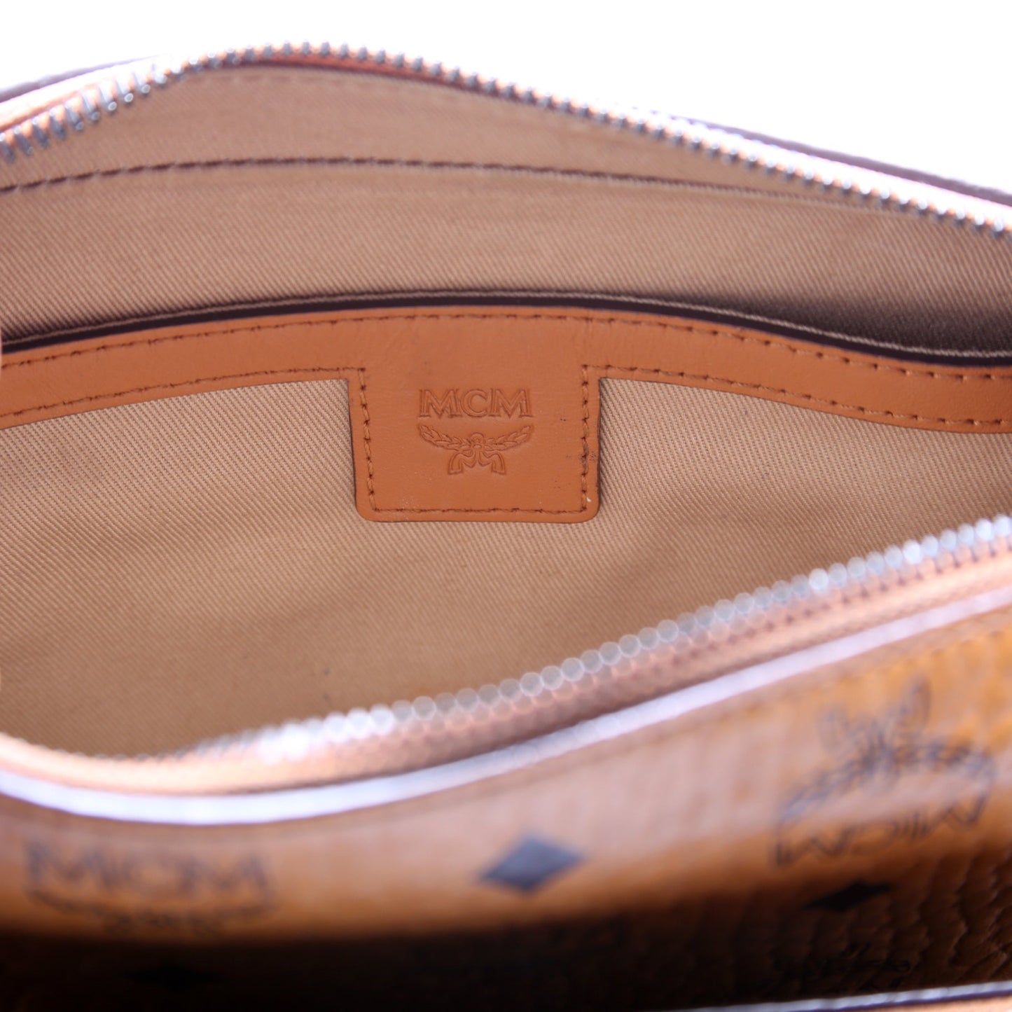 Klassik Multifunction Crossbody