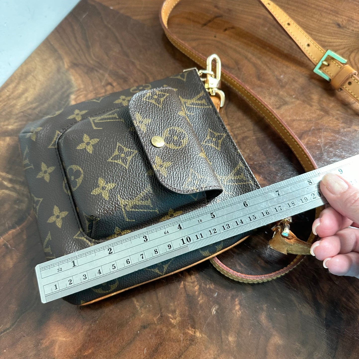 The Junco Crossbody -Orvis bags LV Monogram in Vachetta