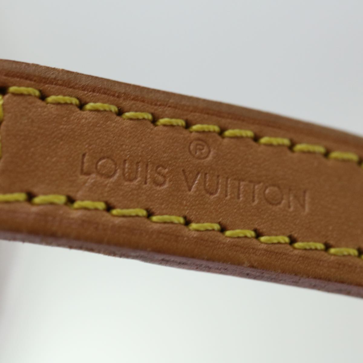 Louis Vuitton Bandoulière De Sac Beige Leather Bag Jewelry