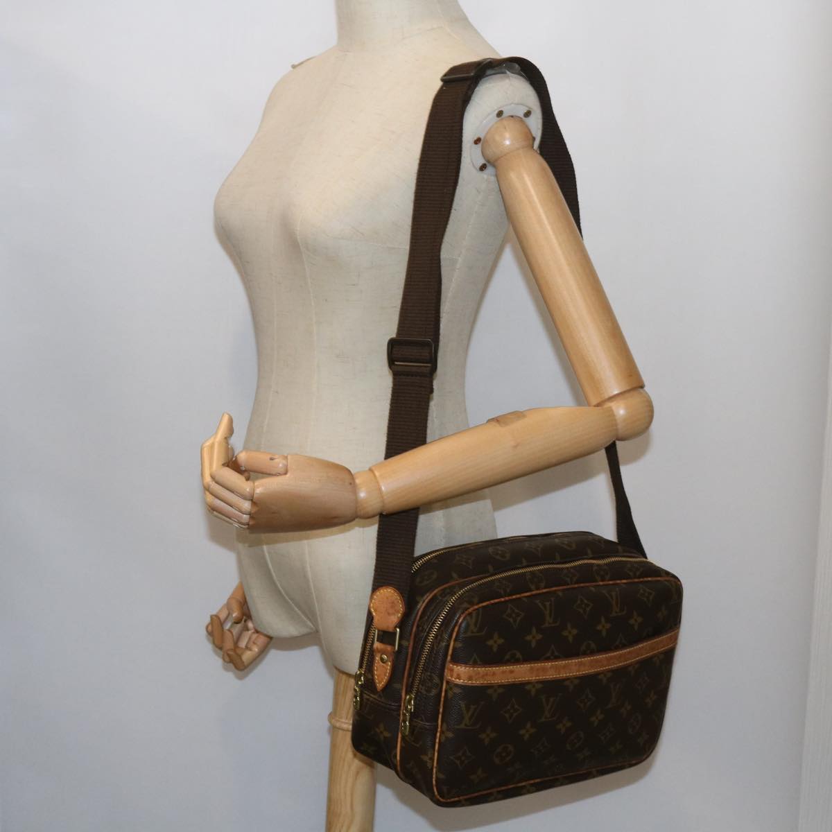 Louis Vuitton Reporter Brown Canvas Shoulder Bag