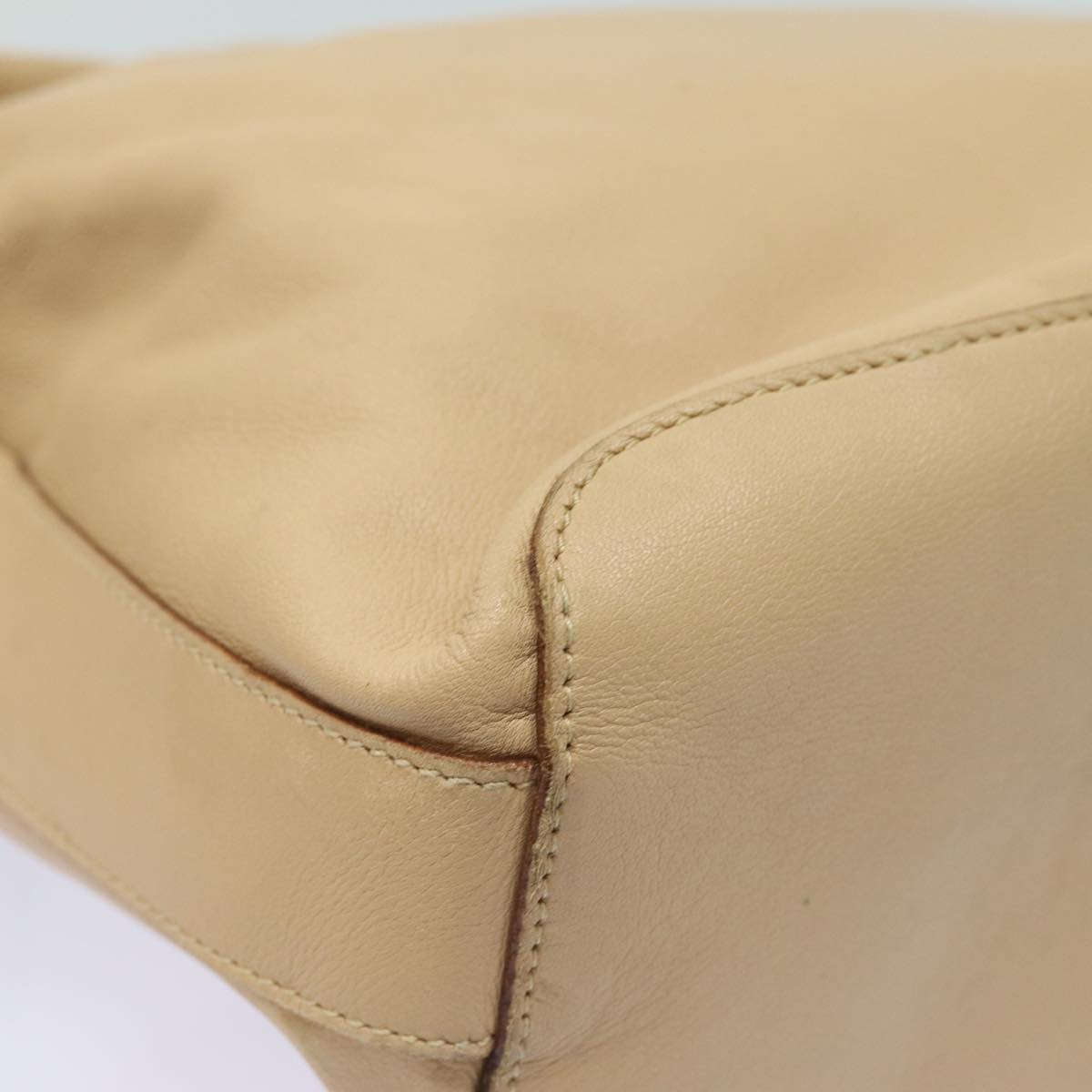 Gucci Jackie Beige Leather Shoulder Bag