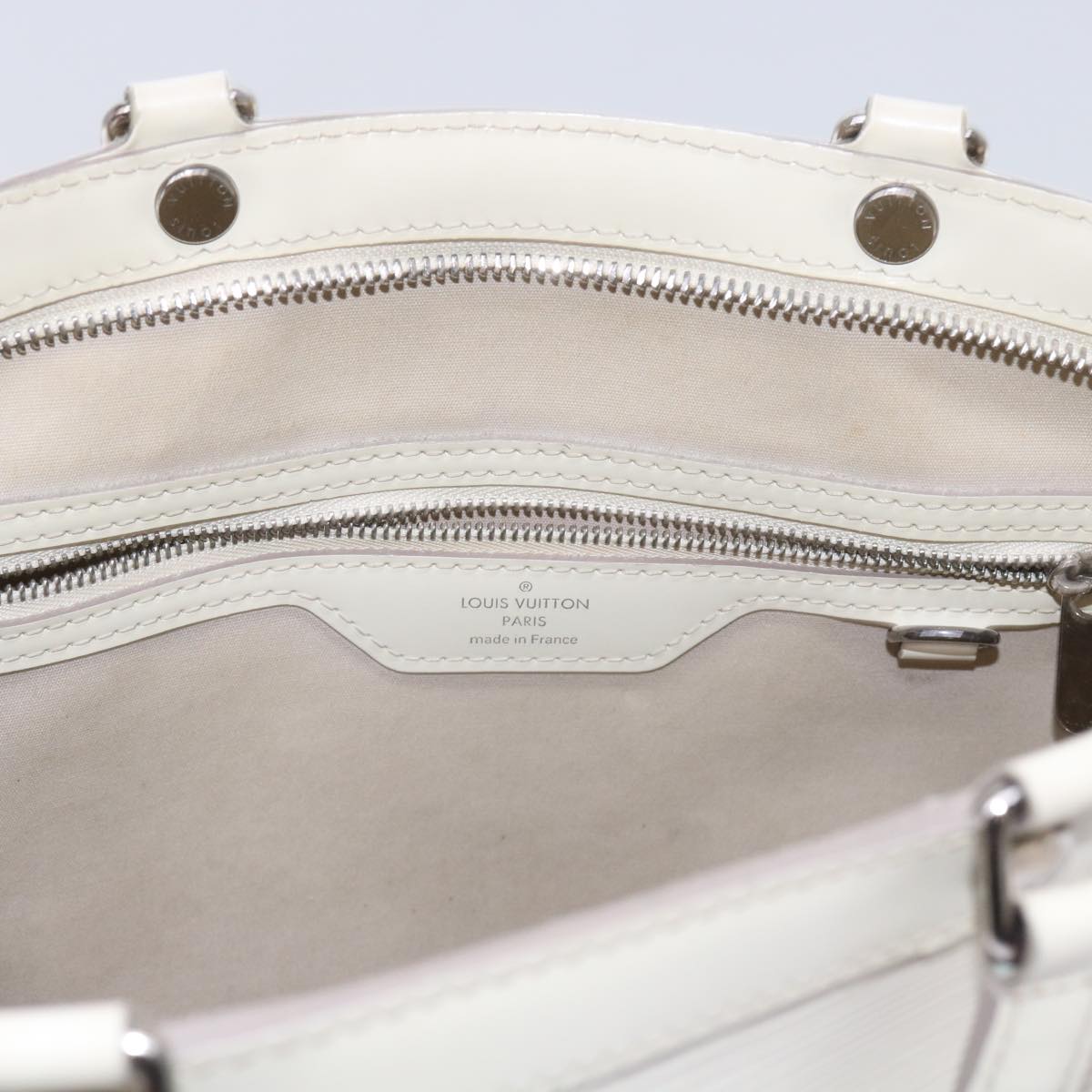 Louis Vuitton Blair White Leather Handbag