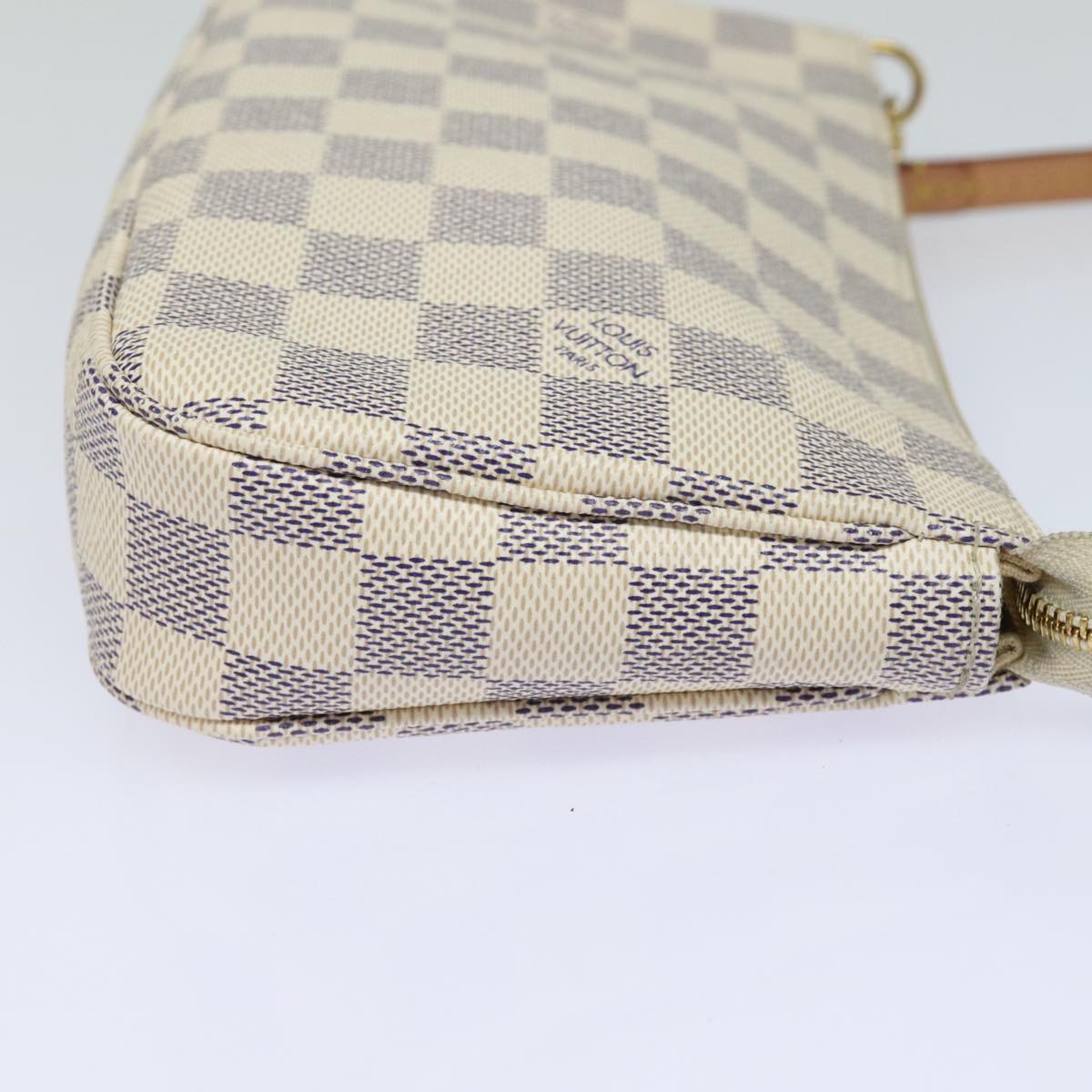 Louis Vuitton Pochette Accessoires White Canvas Clutch Bag