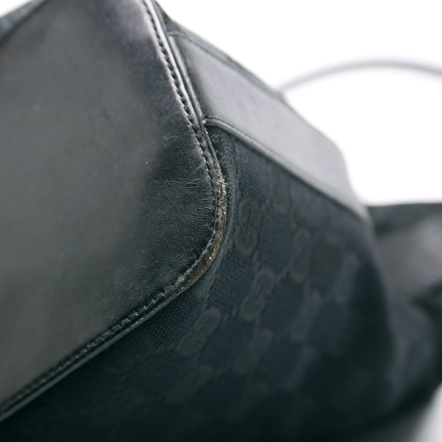 001-3814 GG Canvas Clasp Hobo