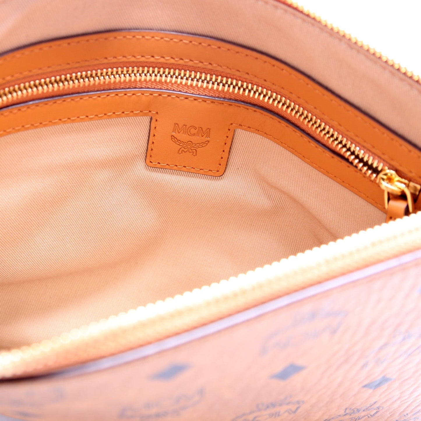 Aren Visetos Crossbody Pouch