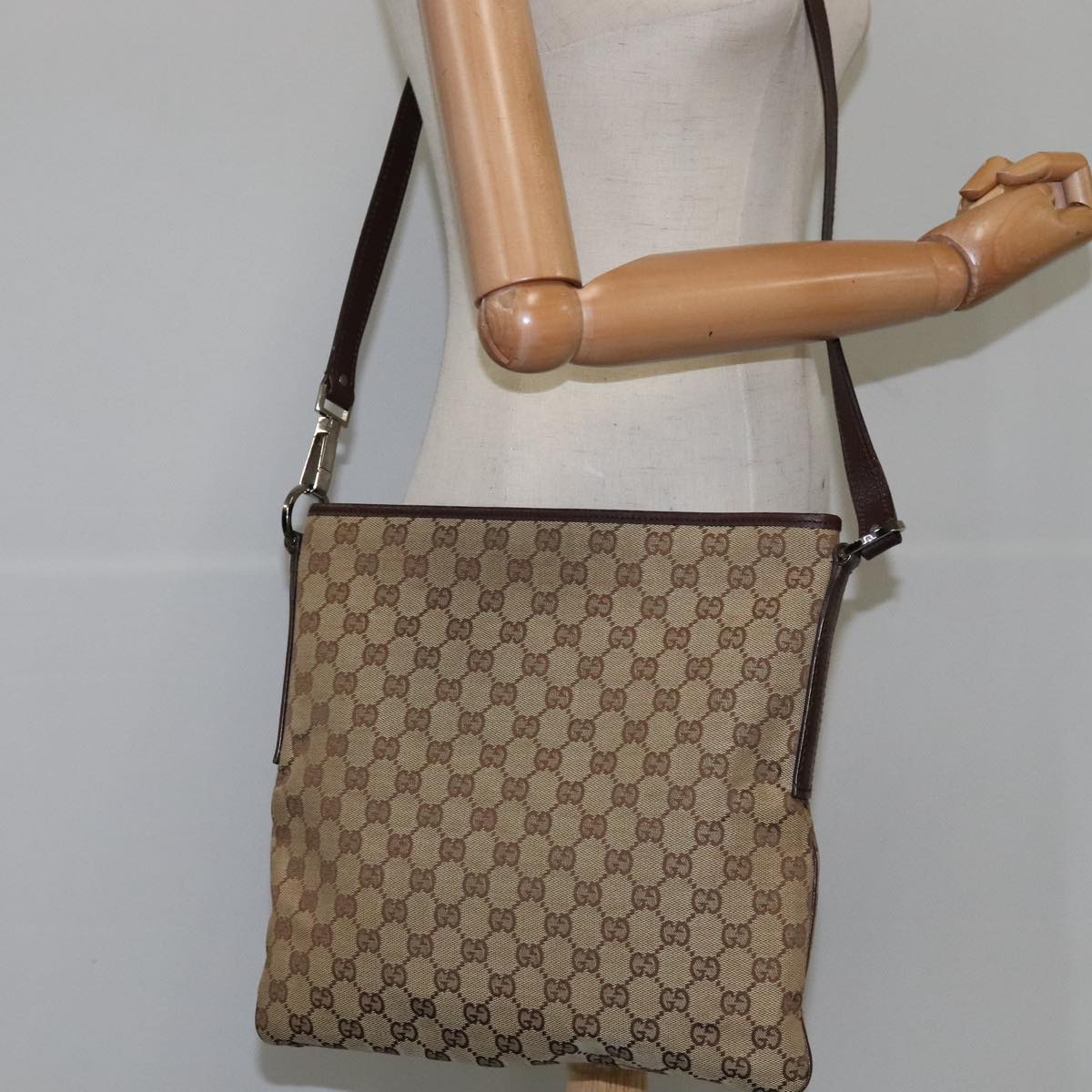 Gucci Gg Canvas Beige Canvas Shoulder Bag