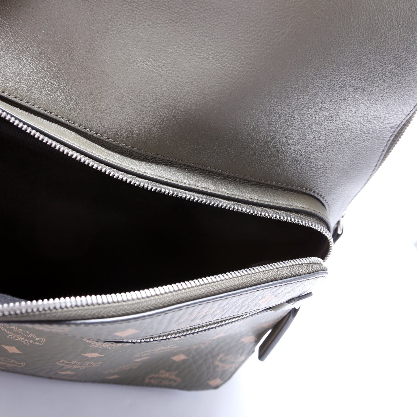 Visetos/Leather Medium Backpack