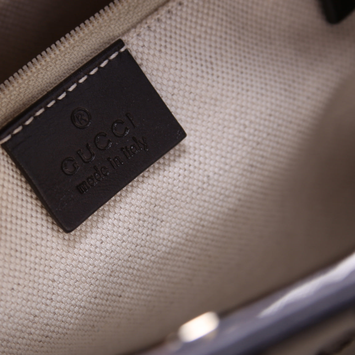 211944 Sukey GG Canvas Medium