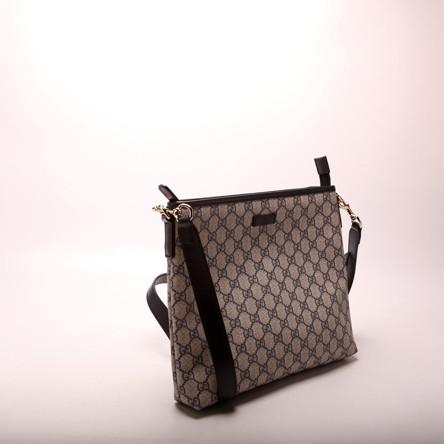 388924 GG Supreme Crossbody