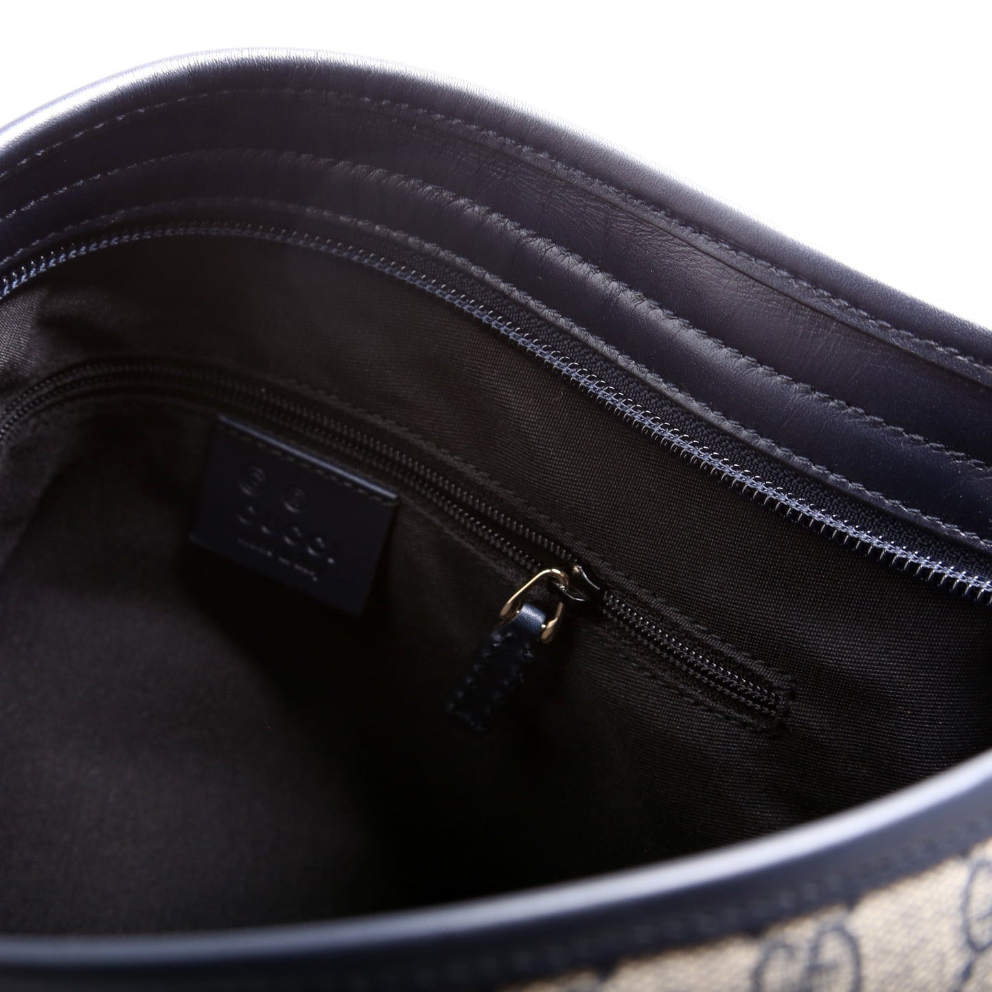 388924 GG Supreme Crossbody