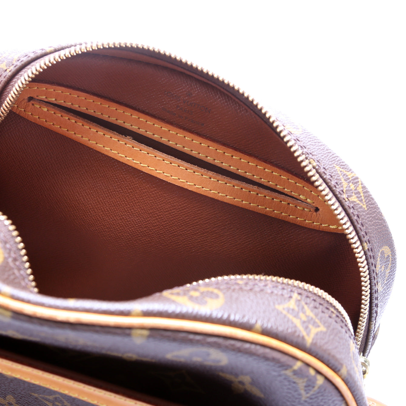 Blois Crossbody Monogram