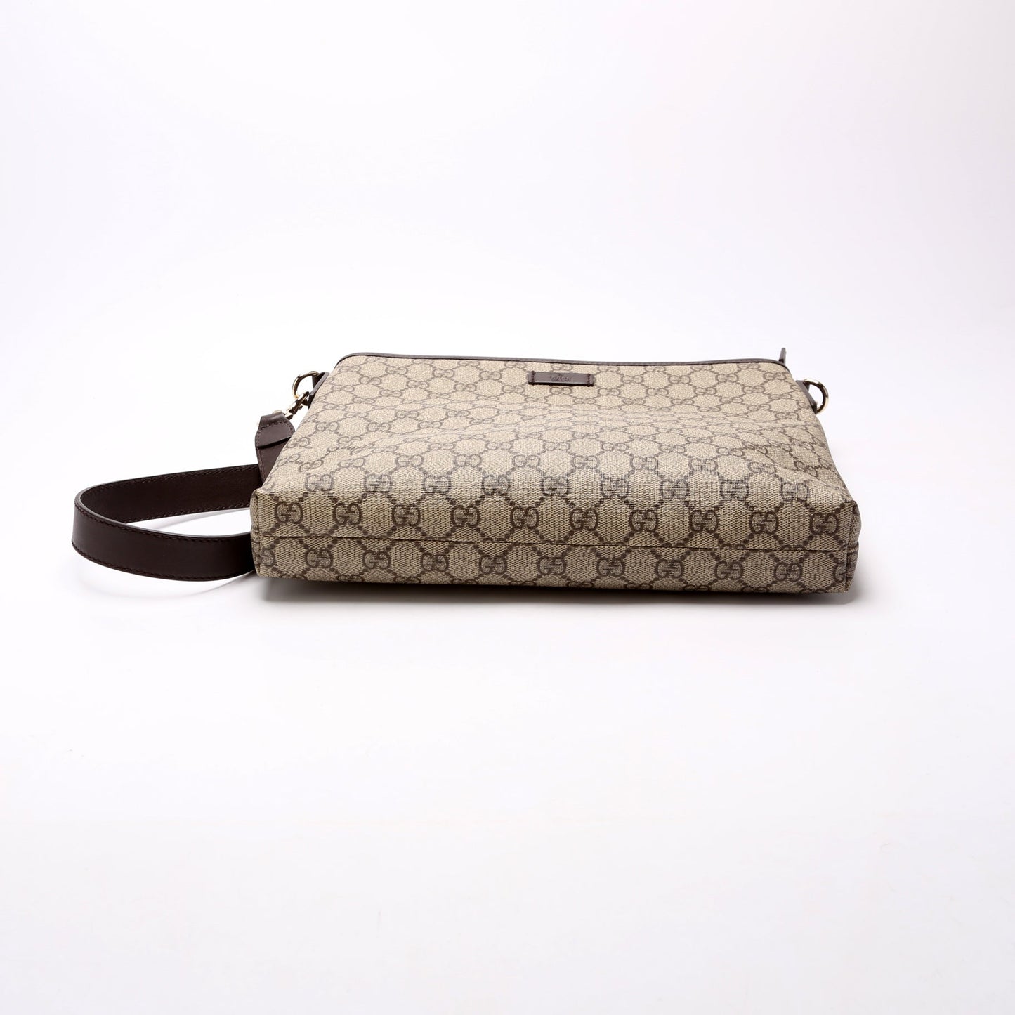 388924 GG Supreme Crossbody