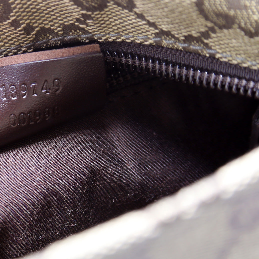 189748 Shelly Web Shoulder