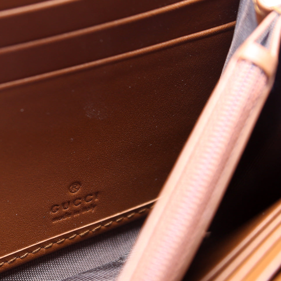 453506 Padlock Chain Wallet