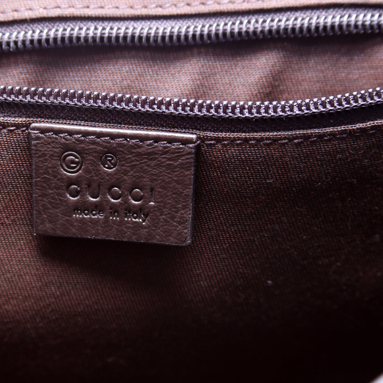 449172 GG Canvas Messenger