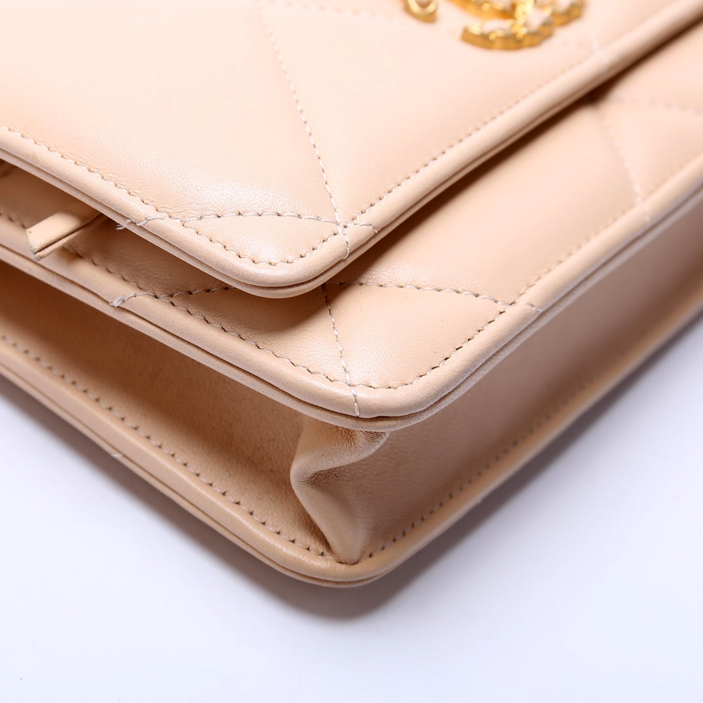 Chanel 19 WOC Quilted Lambskin 31M