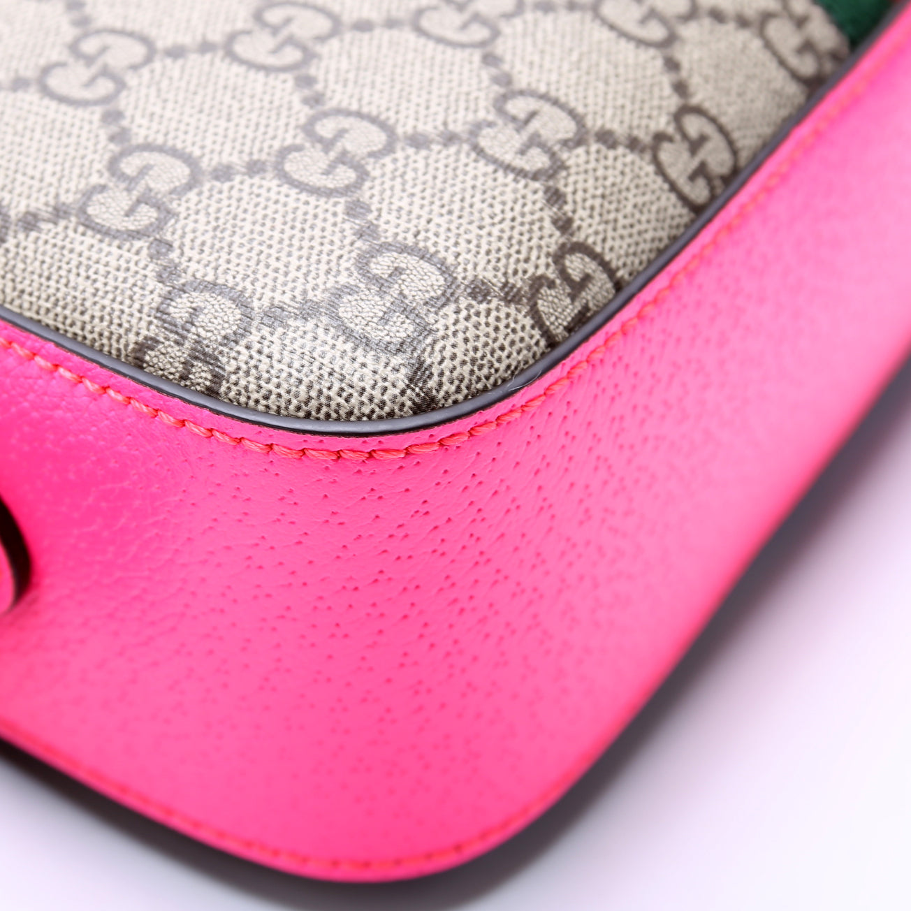 752591 Ophidia Supreme Small Crossbody Pink