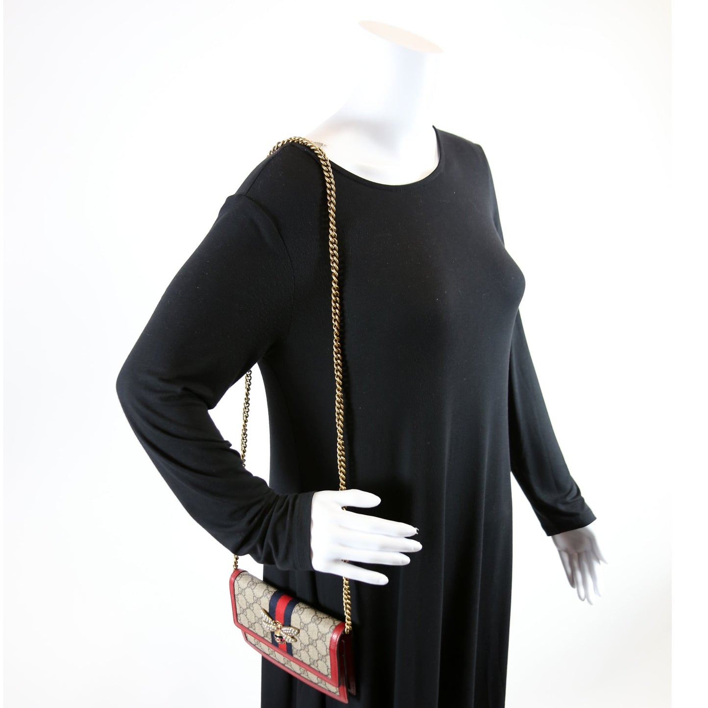 476079 Queen Margaret WOC Red